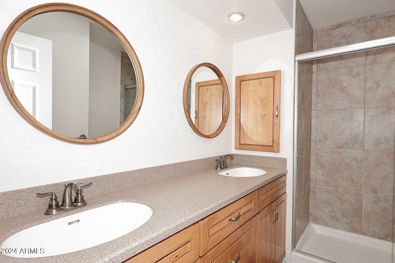 4229 E ACOMA Drive, Phoenix