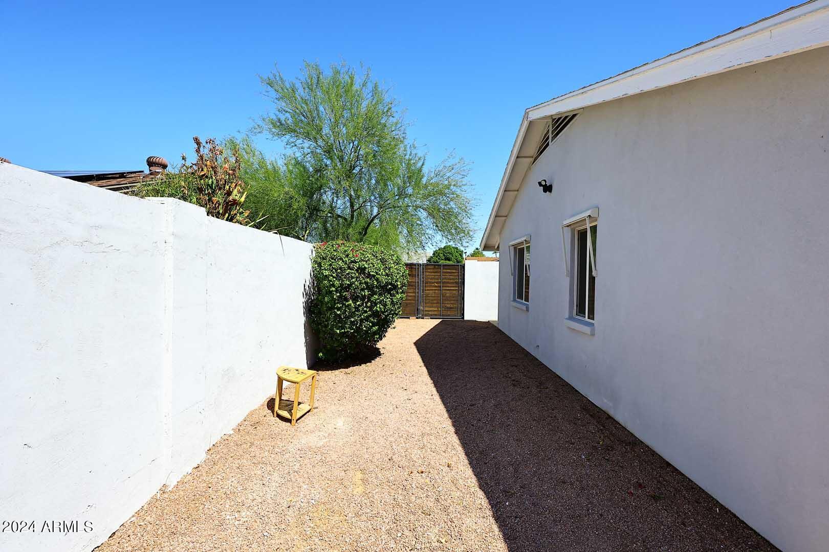 4229 E ACOMA Drive, Phoenix