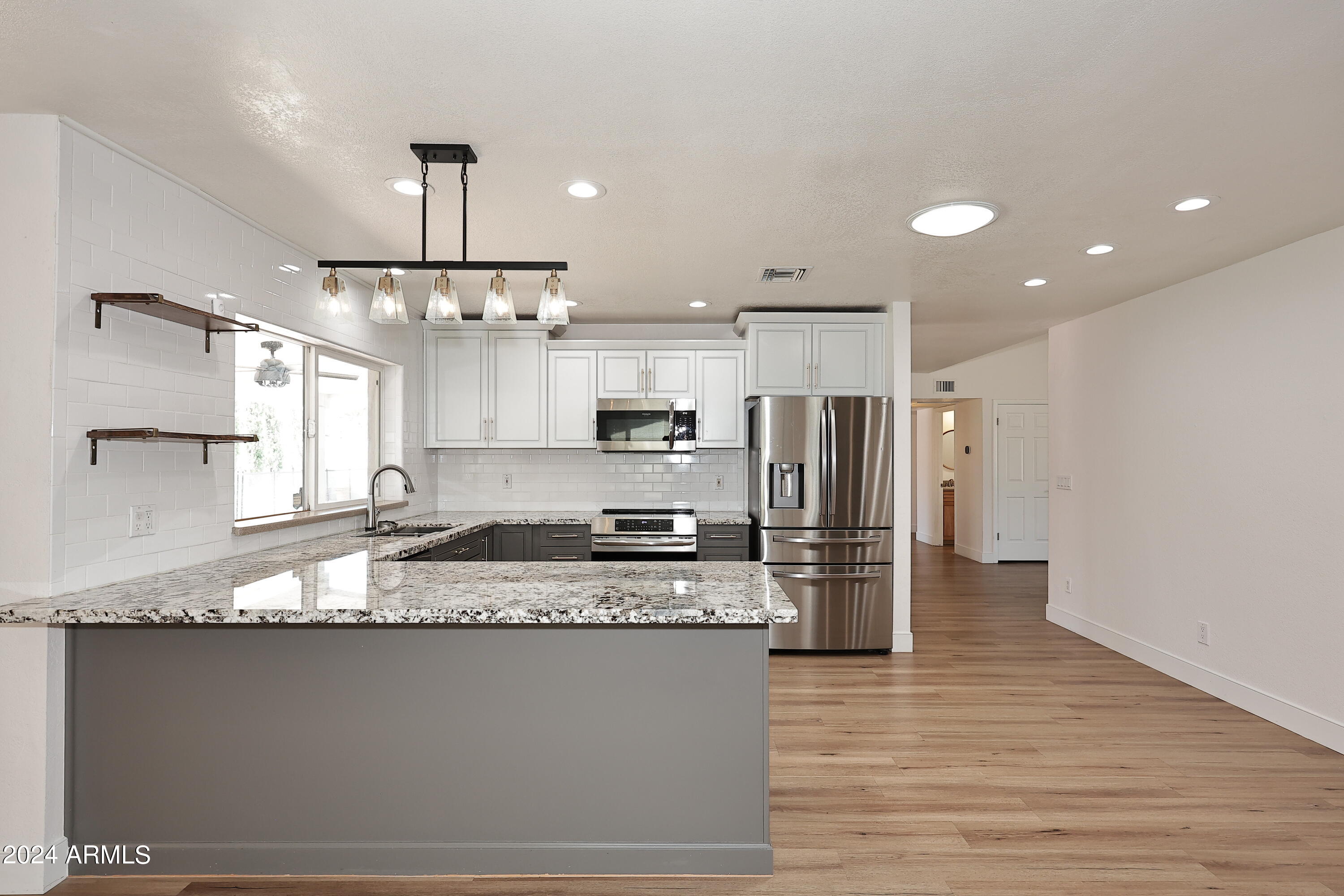 4229 E ACOMA Drive, Phoenix