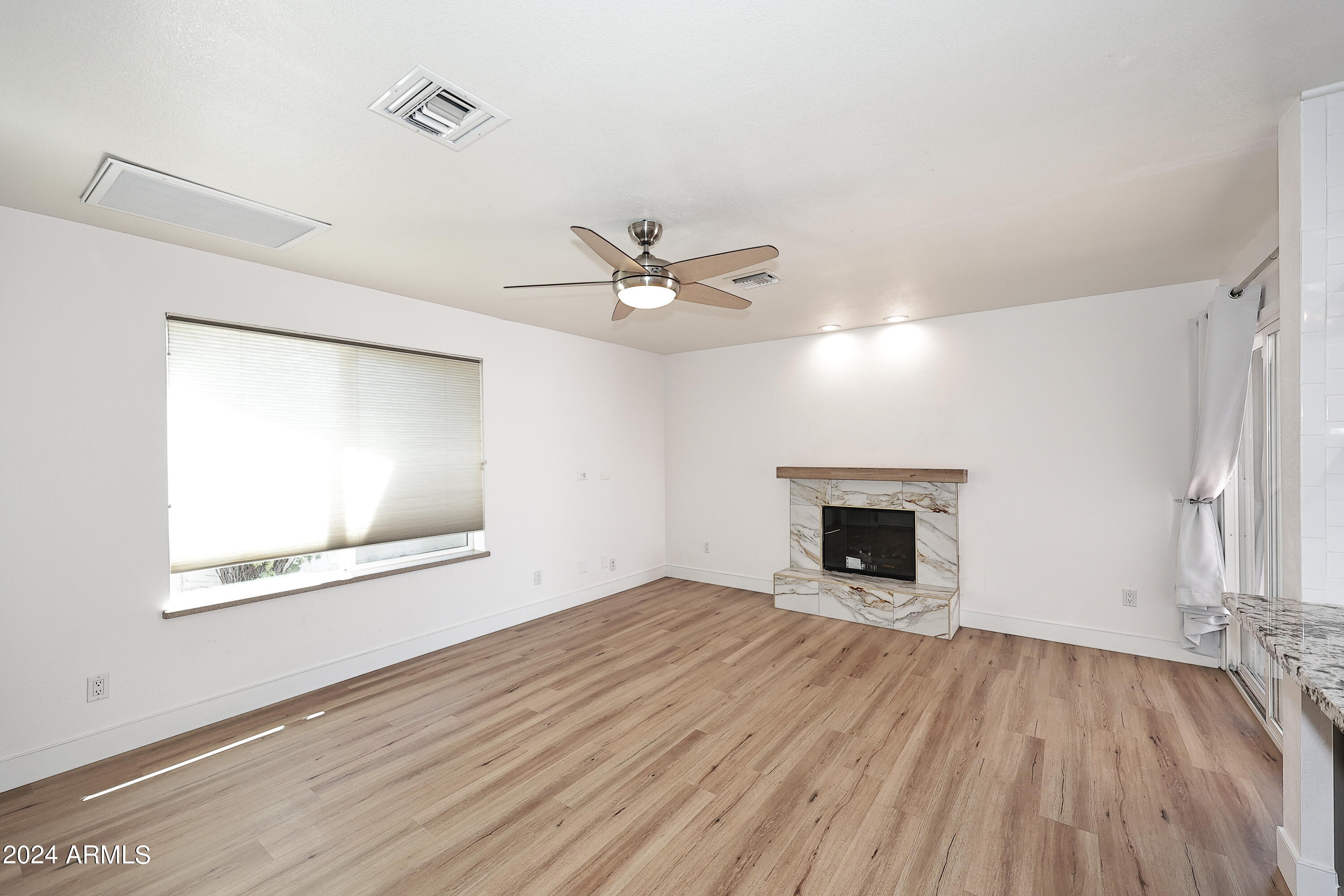 4229 E ACOMA Drive, Phoenix