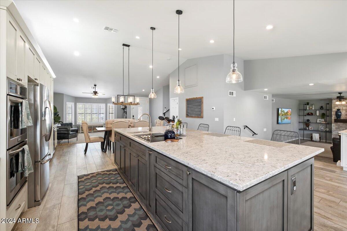 1142 E GRANDVIEW Road, Phoenix