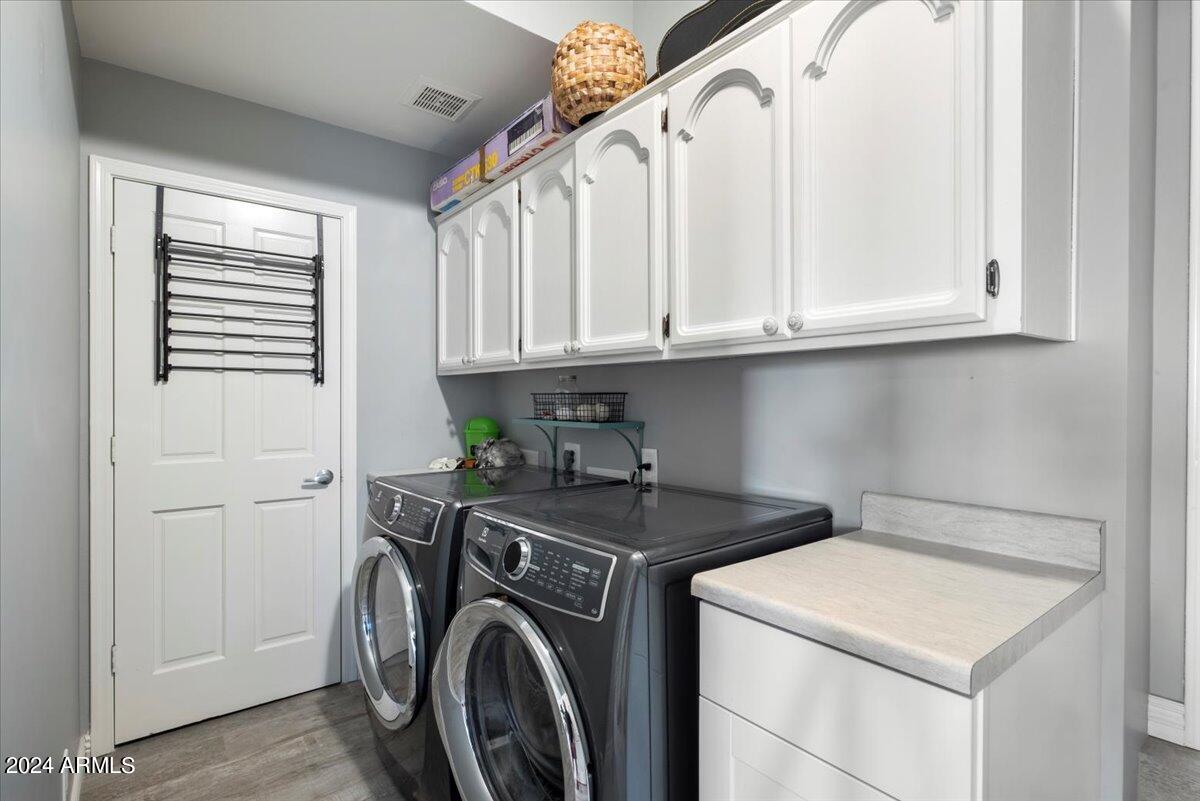 1142 E GRANDVIEW Road, Phoenix