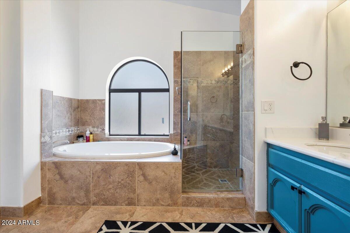 1142 E GRANDVIEW Road, Phoenix