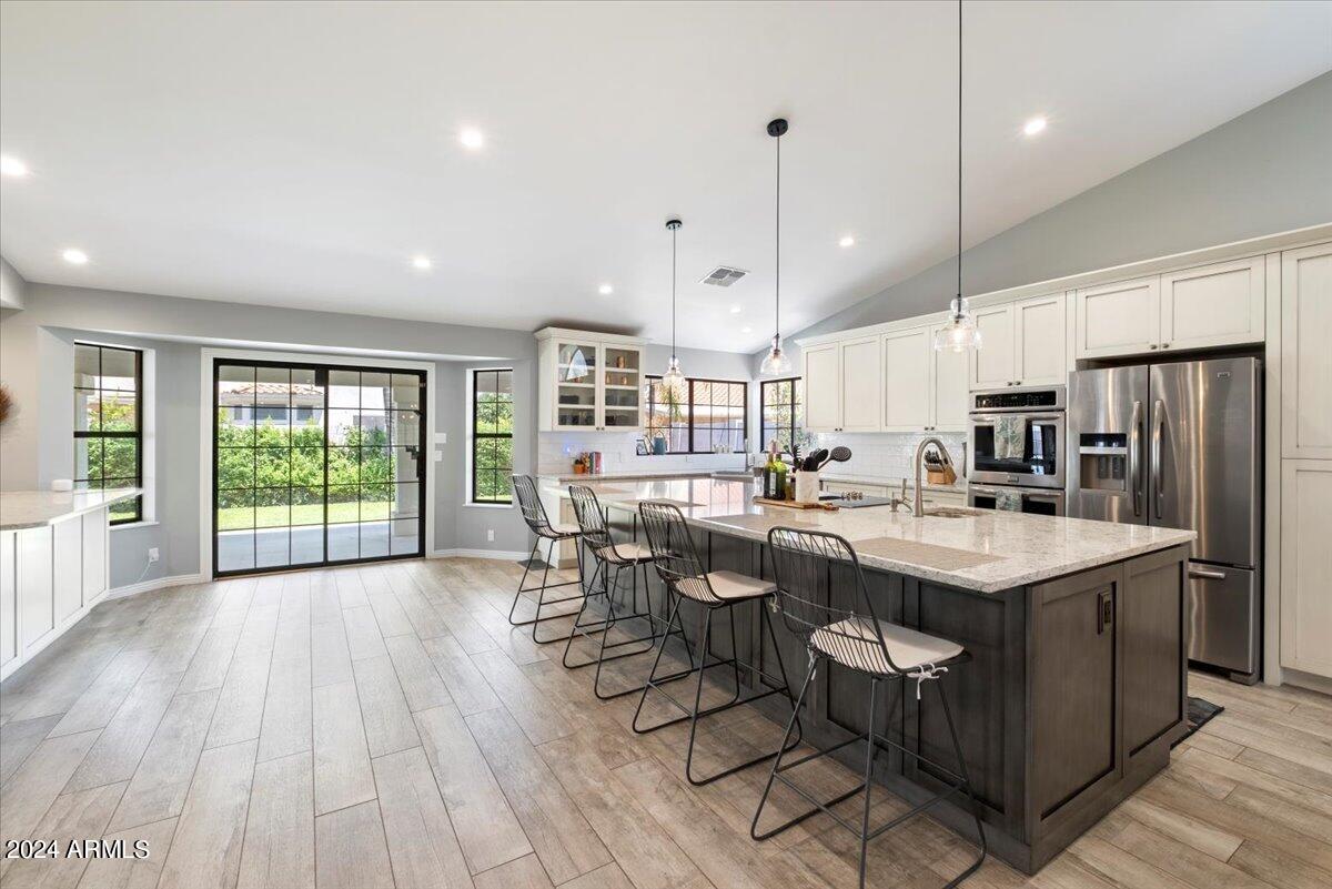 1142 E GRANDVIEW Road, Phoenix