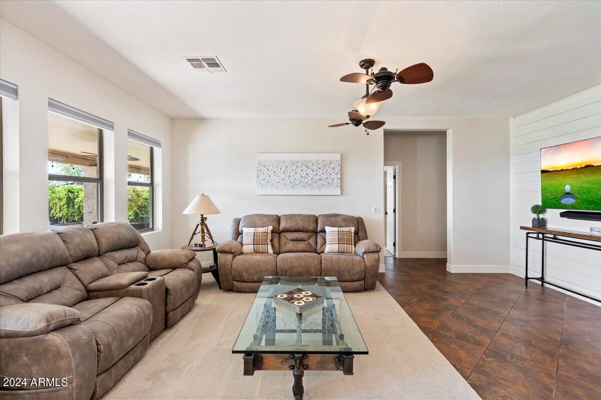 3205 W SILVER SAGE Lane, Phoenix