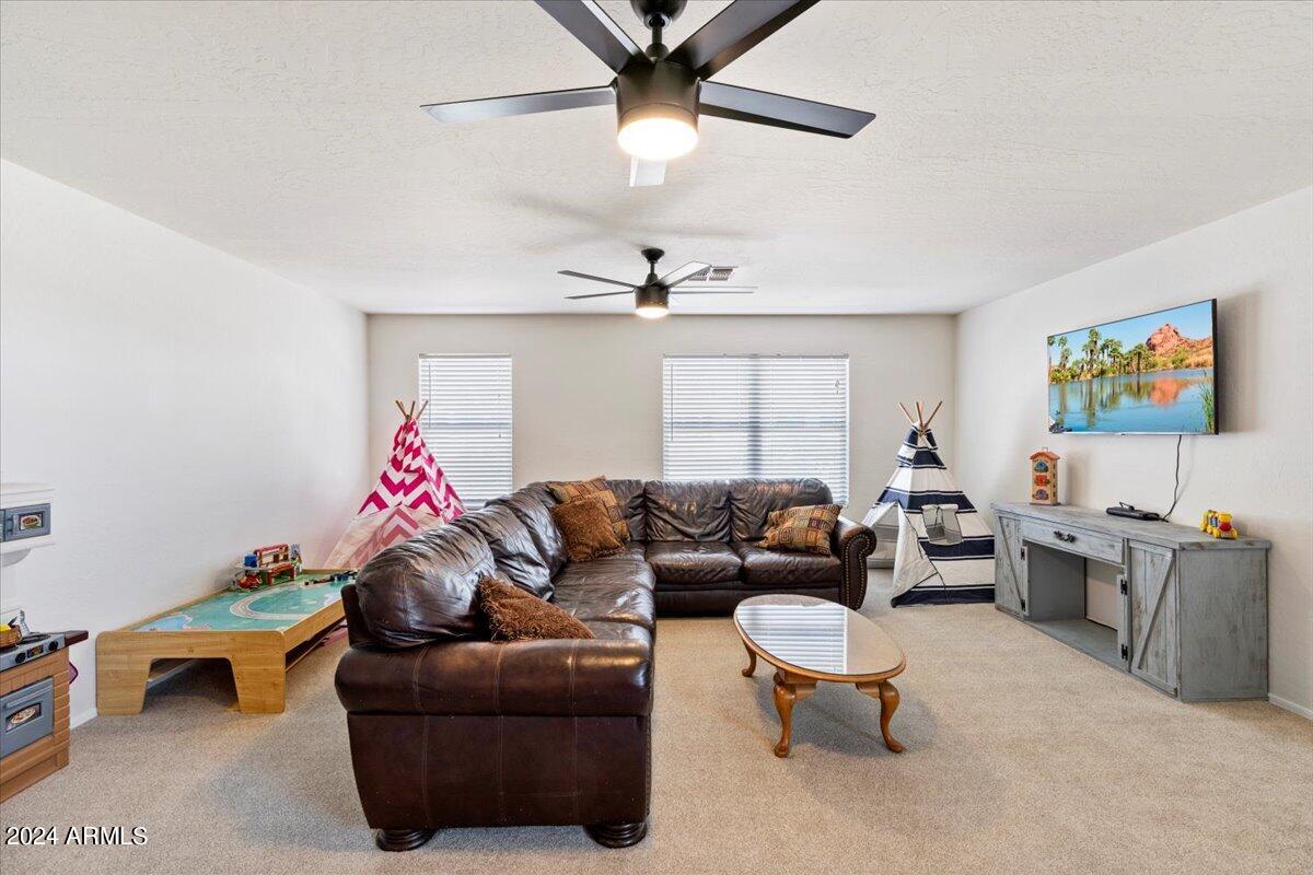 3205 W SILVER SAGE Lane, Phoenix