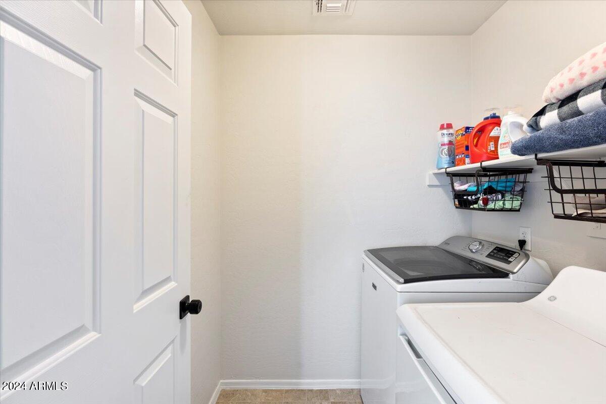 3205 W SILVER SAGE Lane, Phoenix