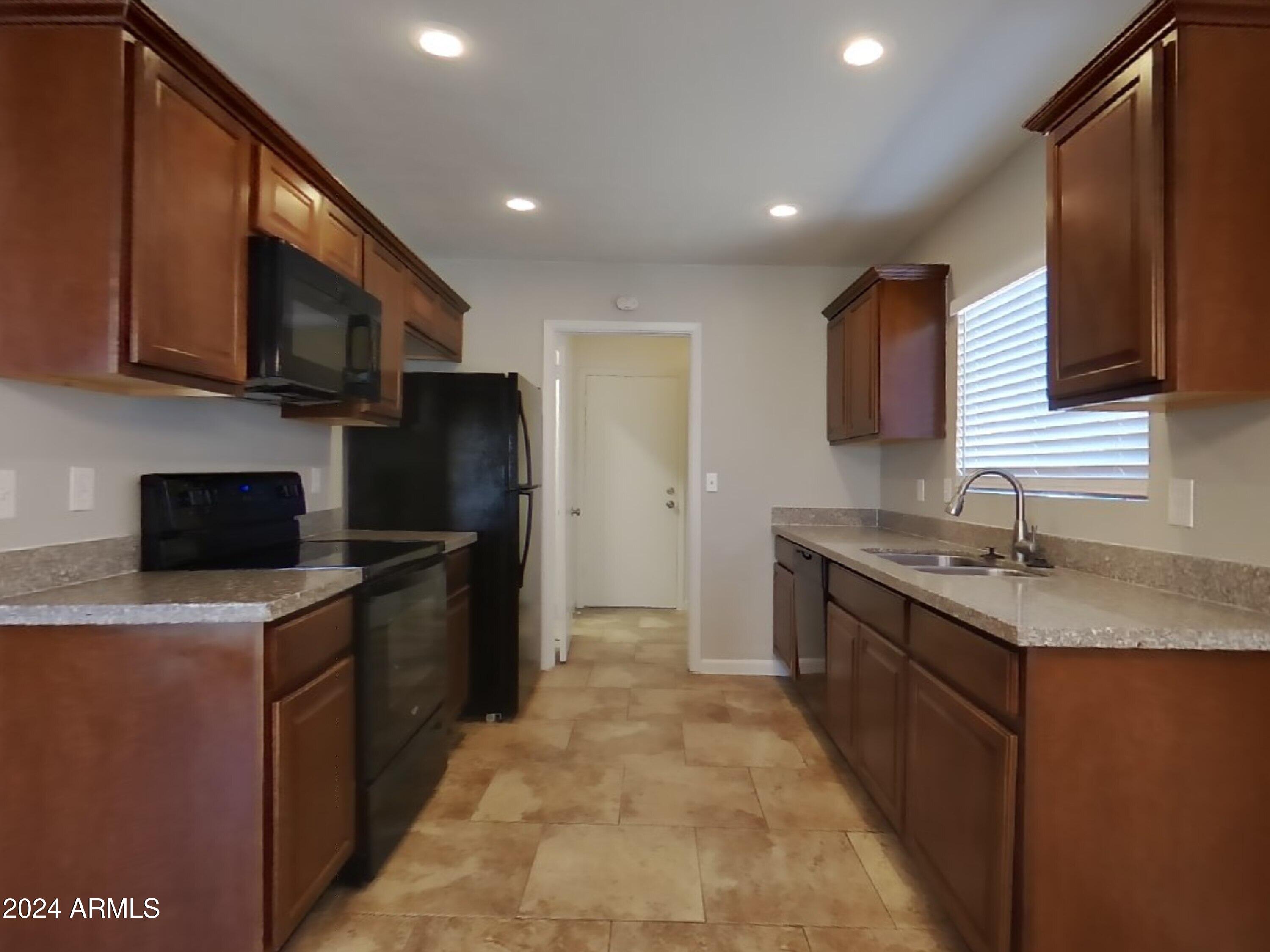 6926 W CAMERON Drive, Peoria