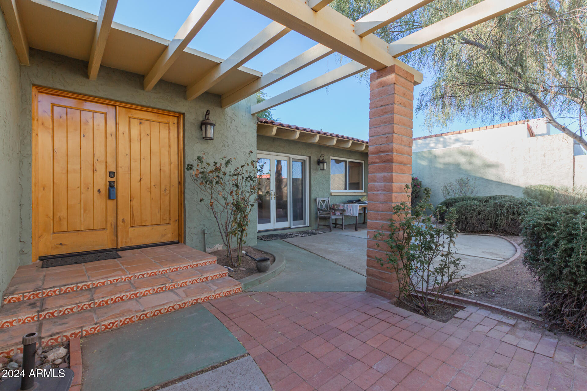 2410 S CLARK Drive, Tempe