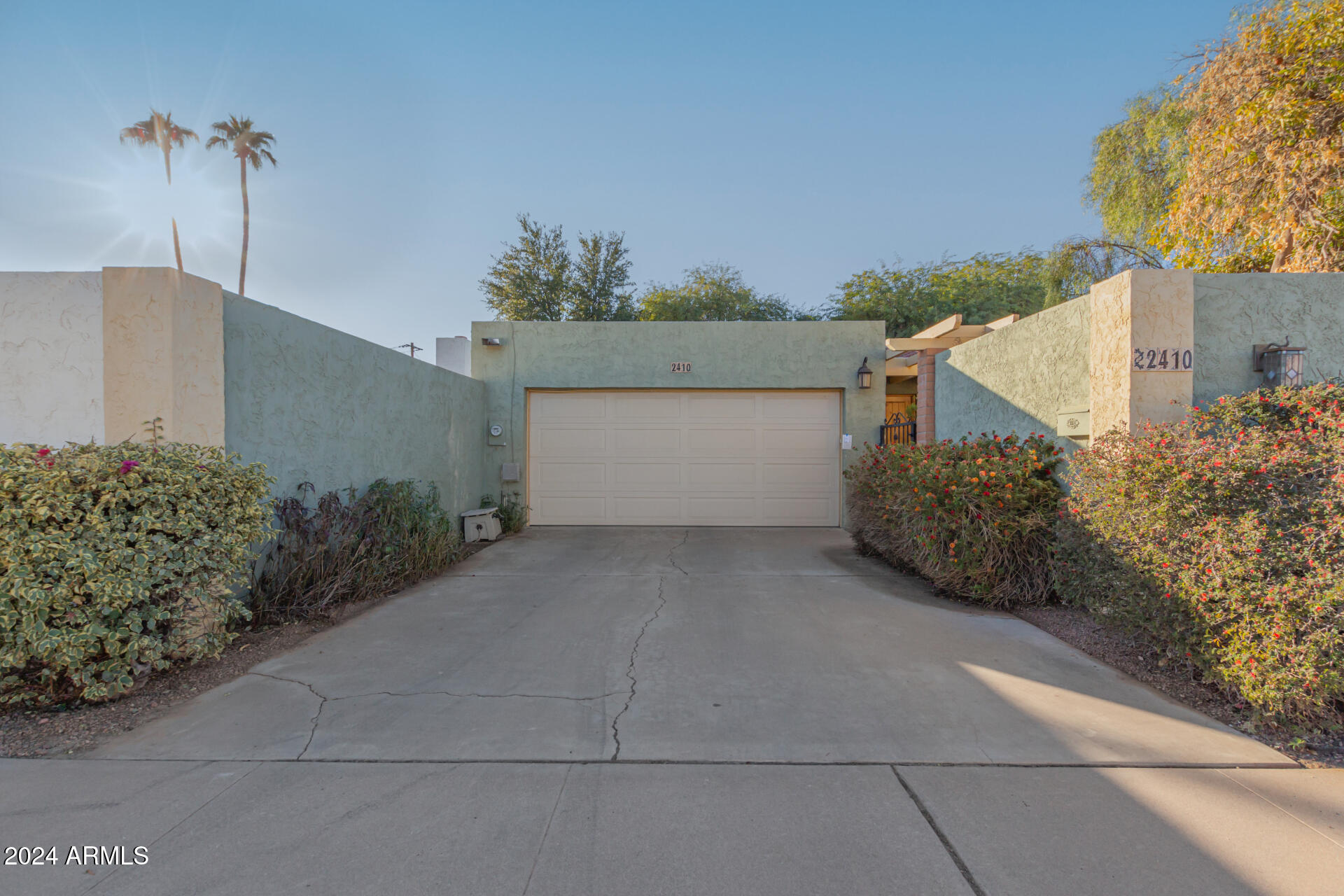 2410 S CLARK Drive, Tempe