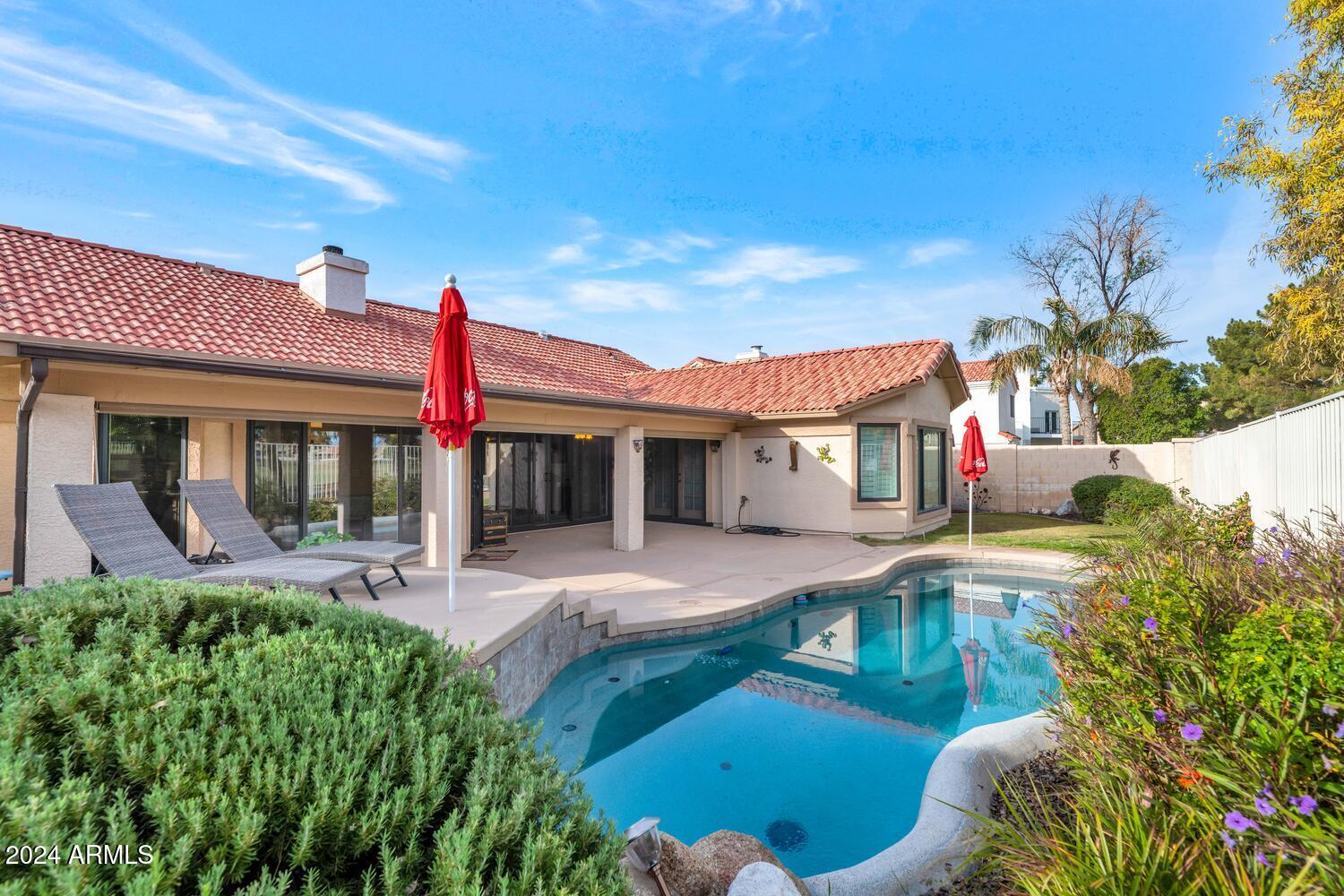 7634 W JULIE Drive, Glendale