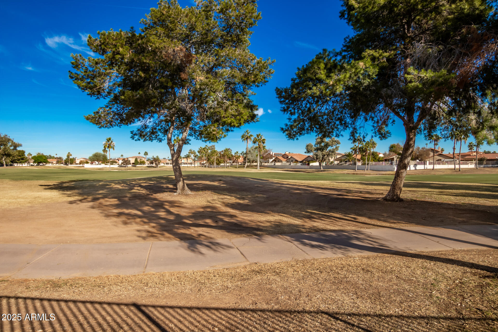 7634 W JULIE Drive, Glendale