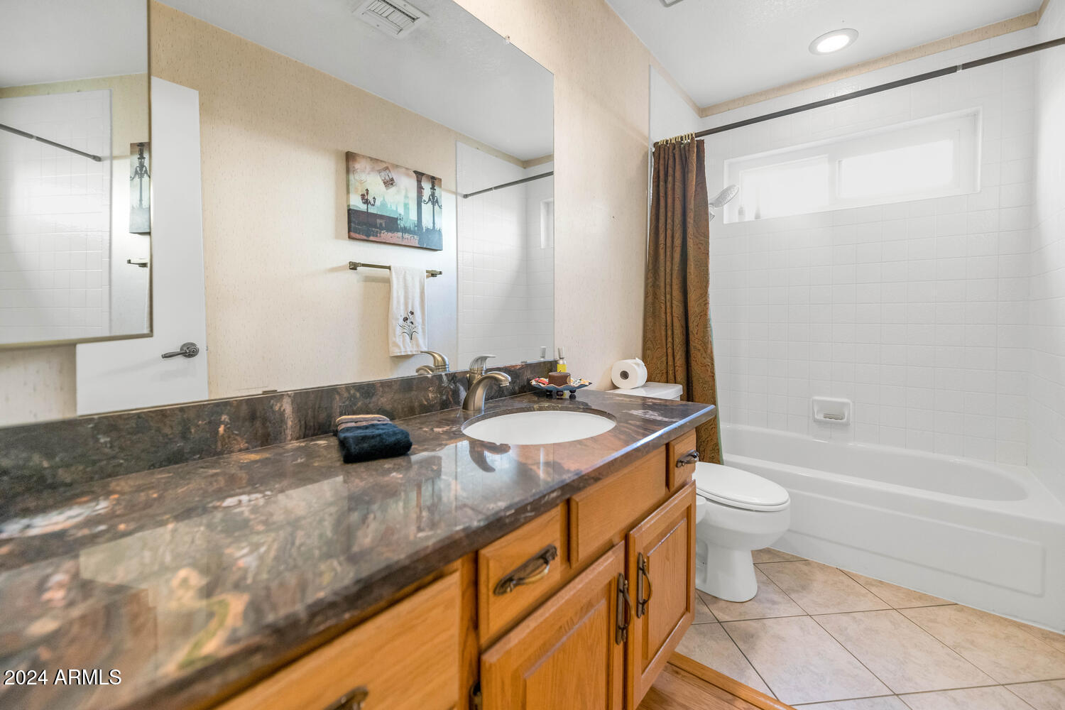 7634 W JULIE Drive, Glendale