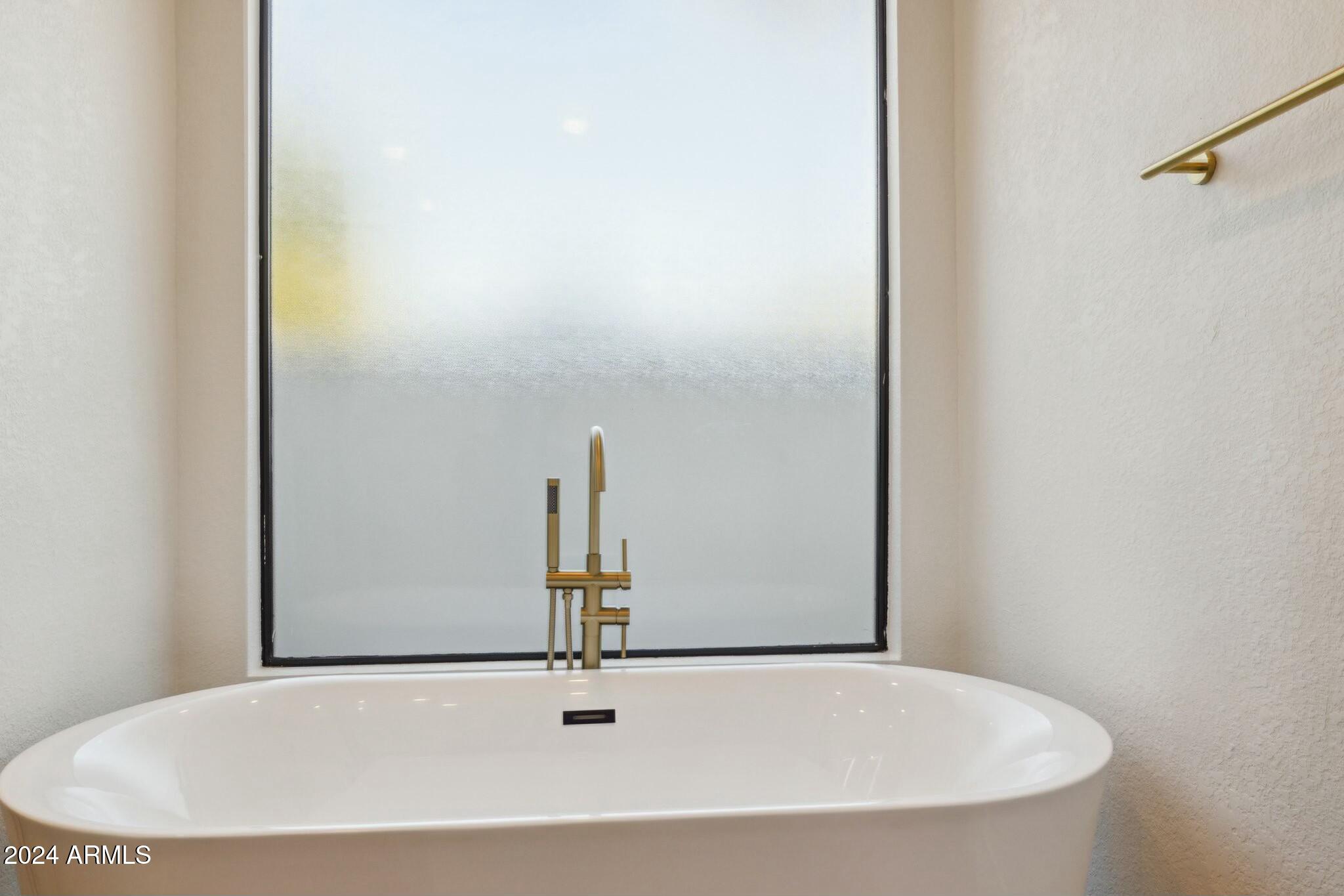 10587 E CARON Street, Scottsdale