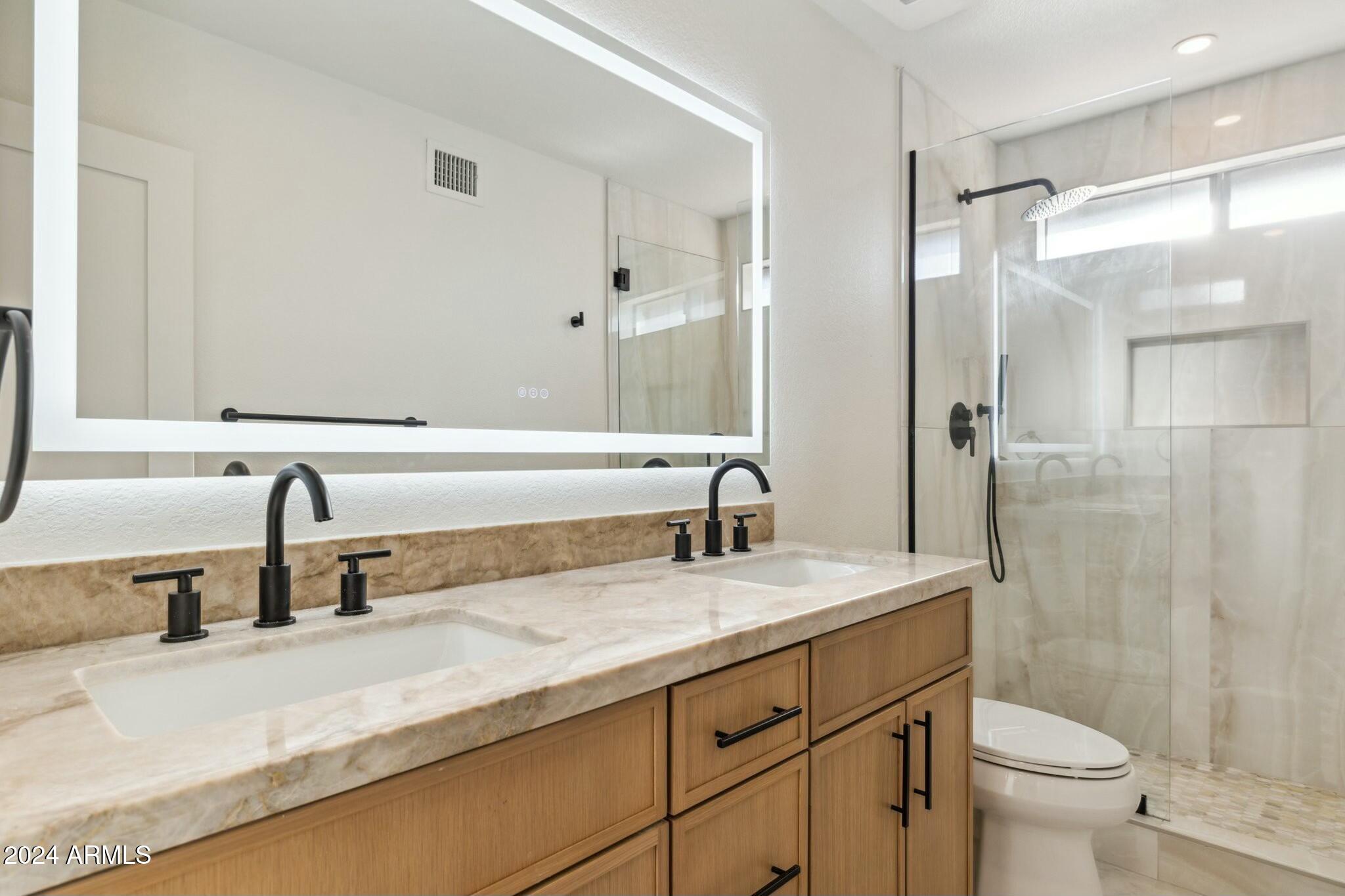 10587 E CARON Street, Scottsdale