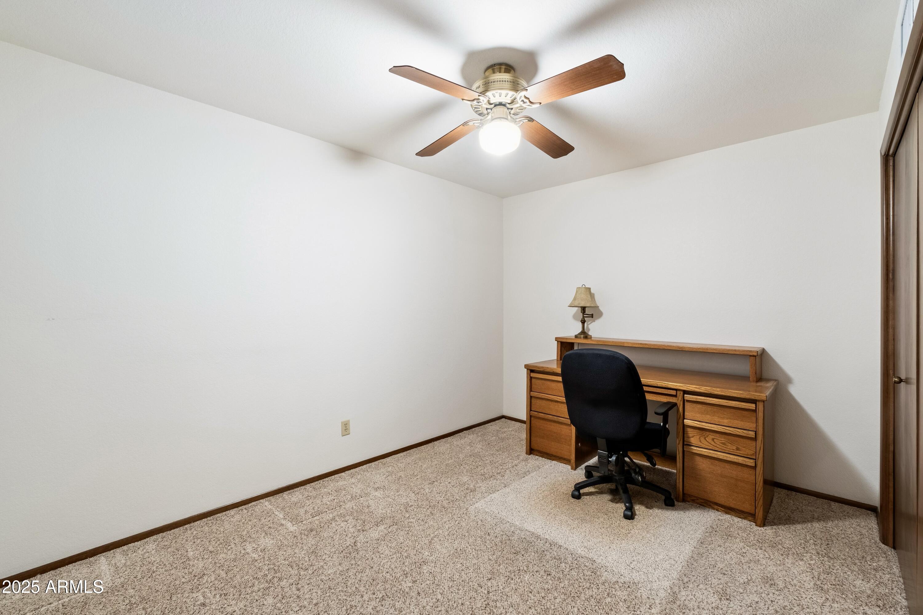 2205 E Fox Street, Mesa