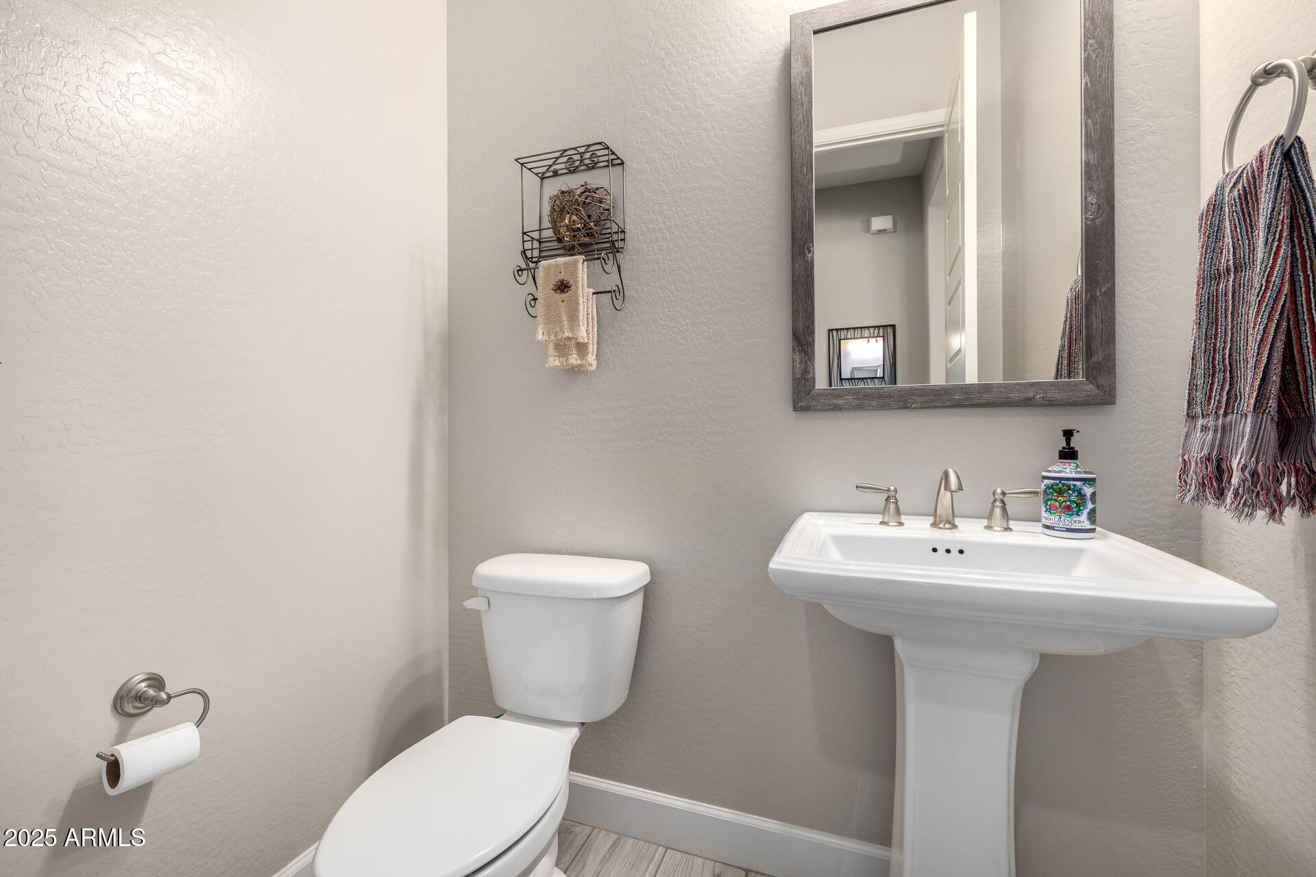 6929 E QUILL Street, Mesa