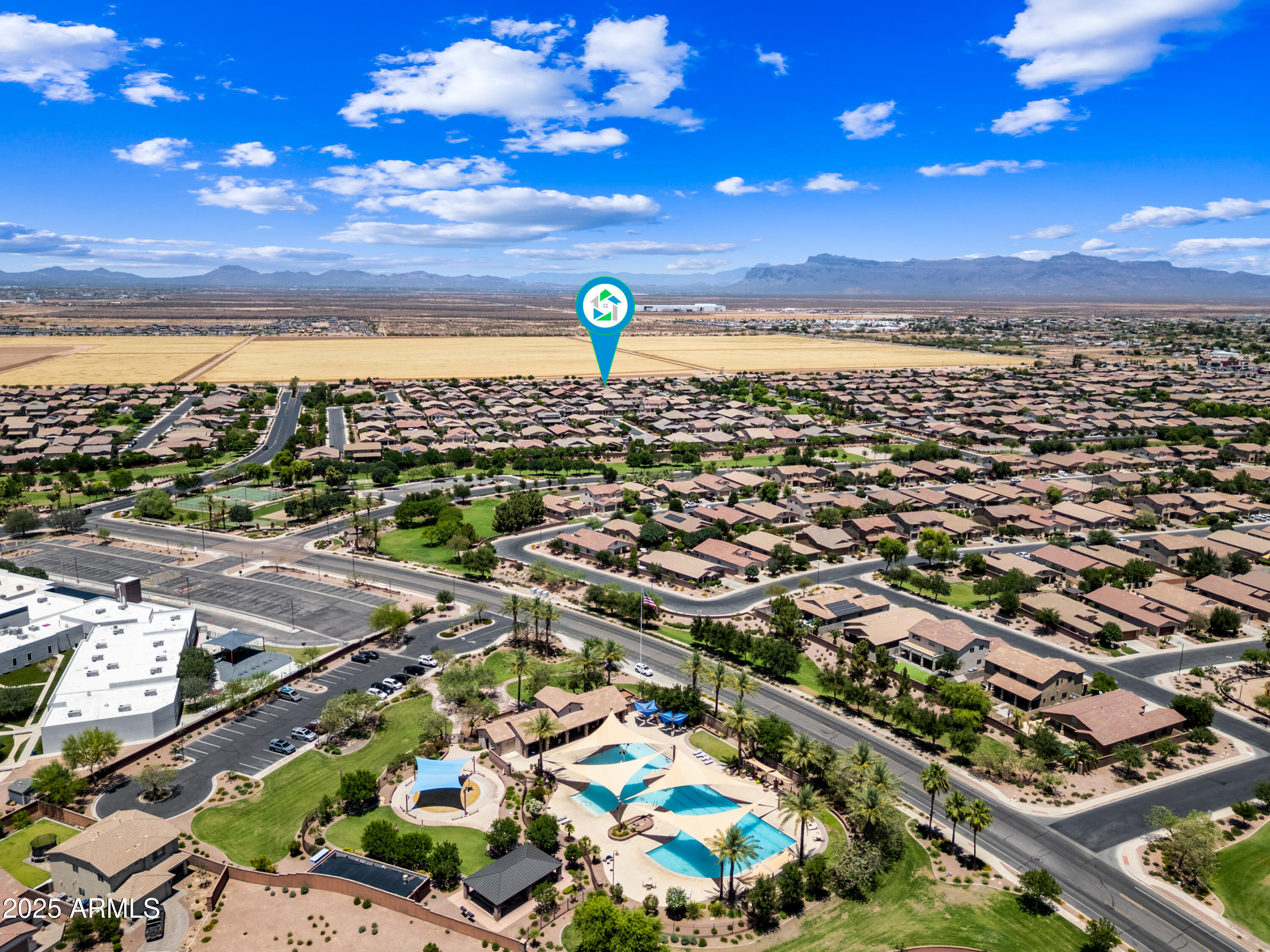 683 W HONEY LOCUST Avenue