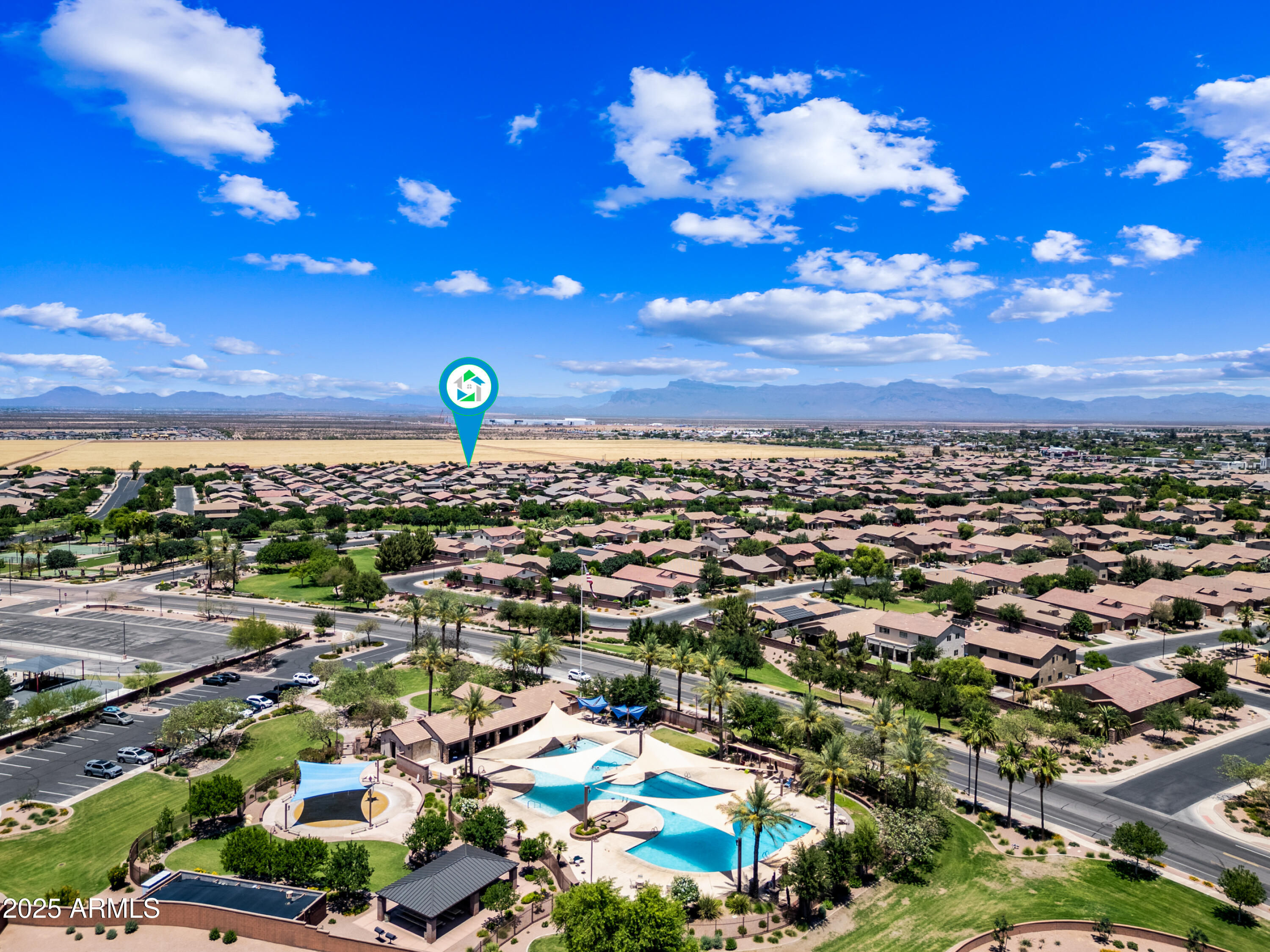 683 W HONEY LOCUST Avenue