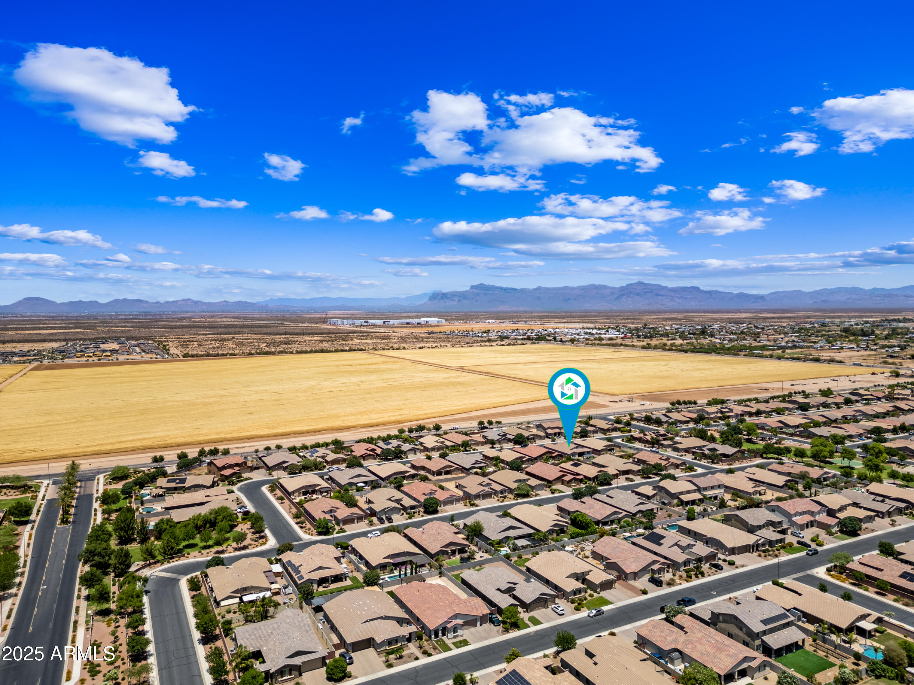 683 W HONEY LOCUST Avenue