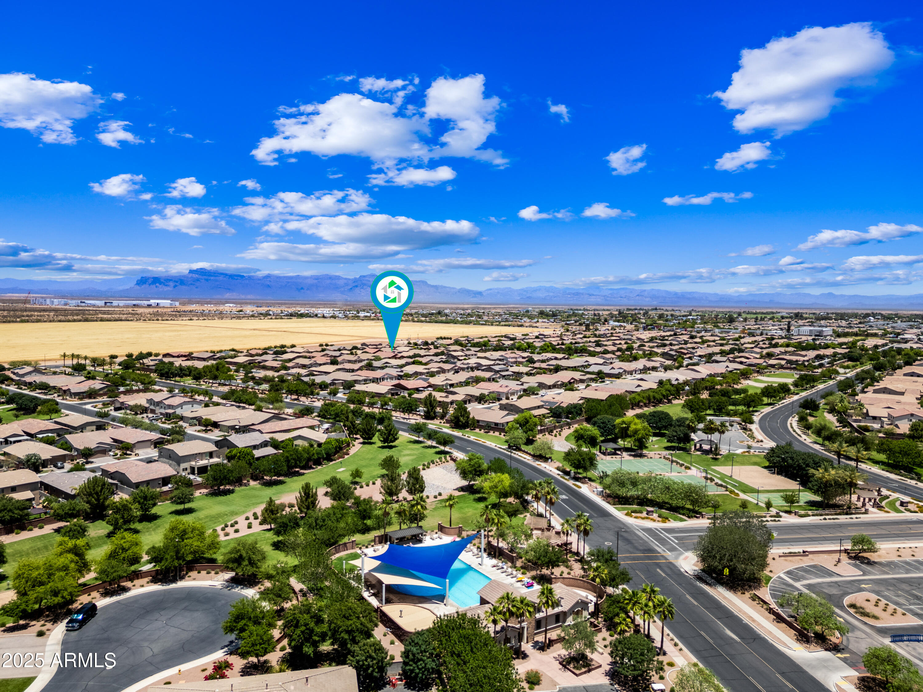 683 W HONEY LOCUST Avenue