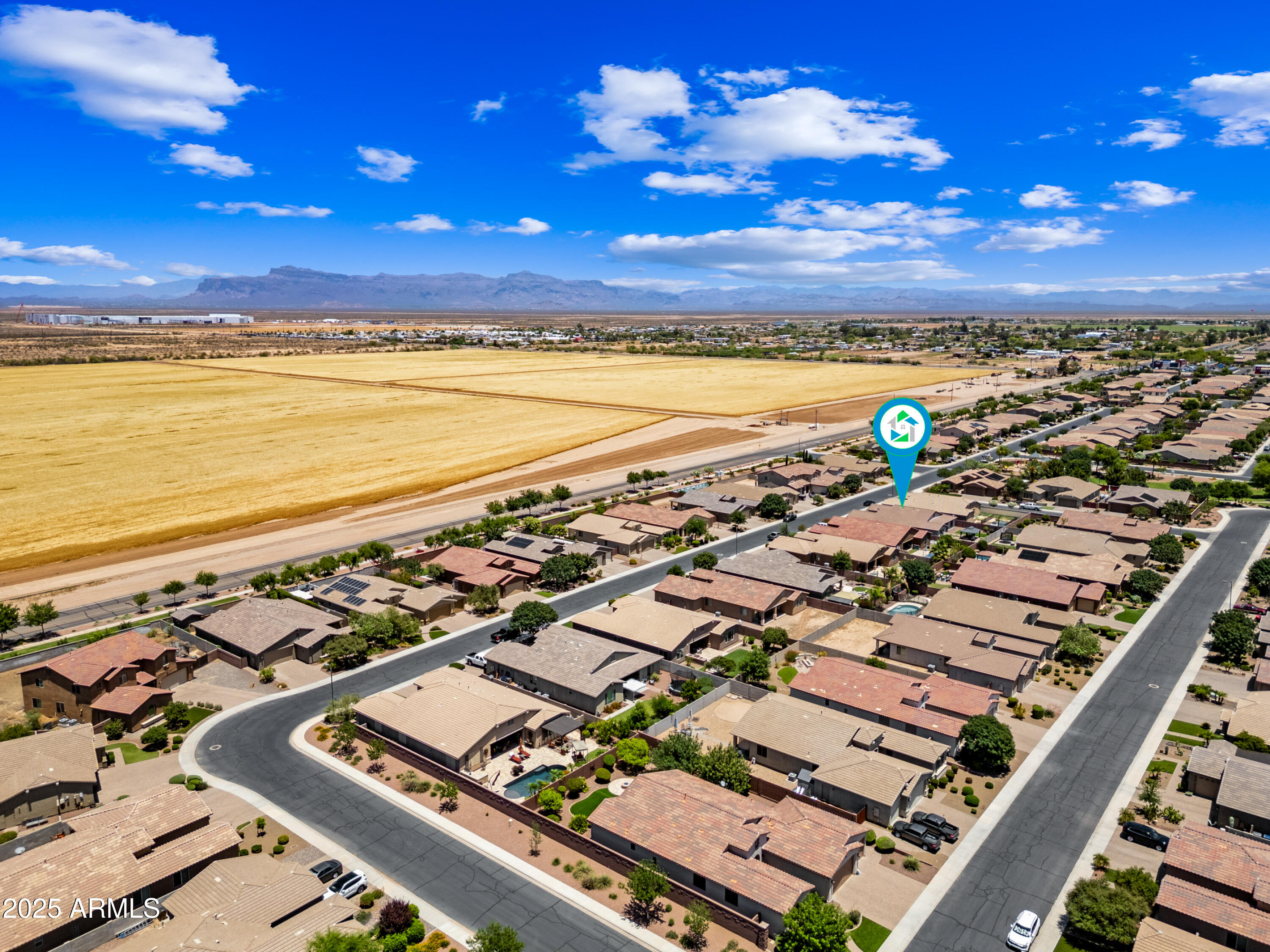 683 W HONEY LOCUST Avenue