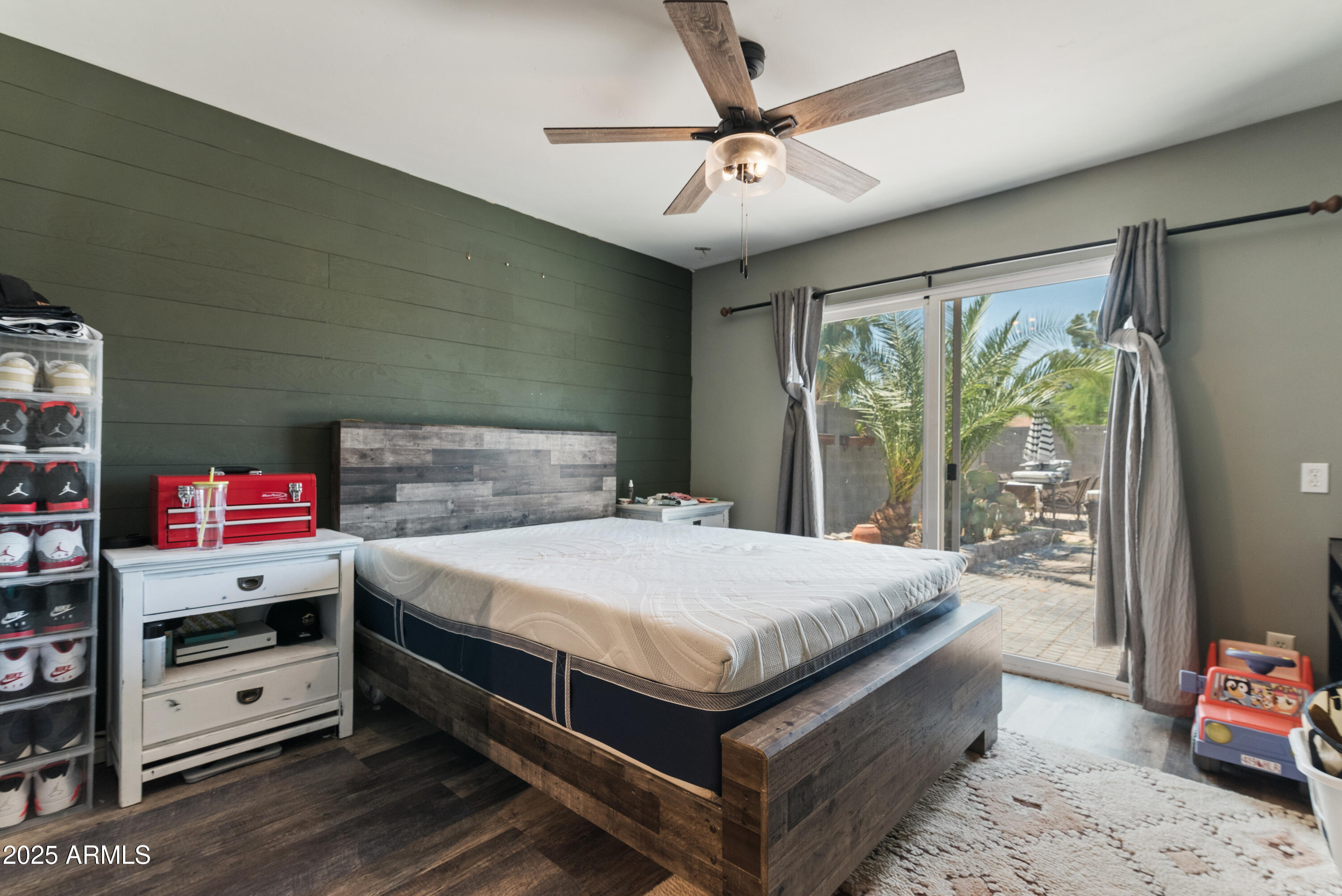 3207 W MICHIGAN Avenue, Phoenix