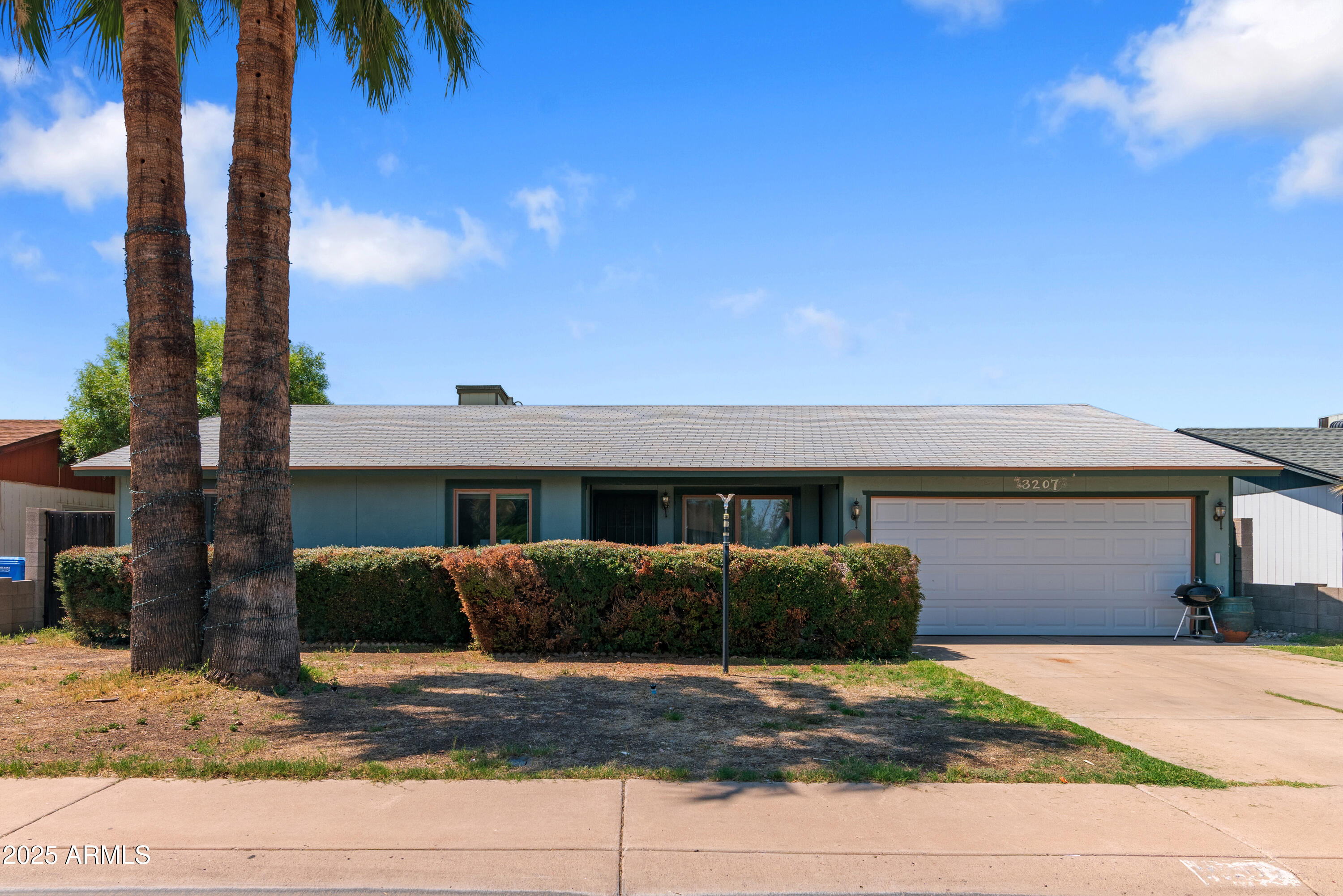 3207 W MICHIGAN Avenue, Phoenix