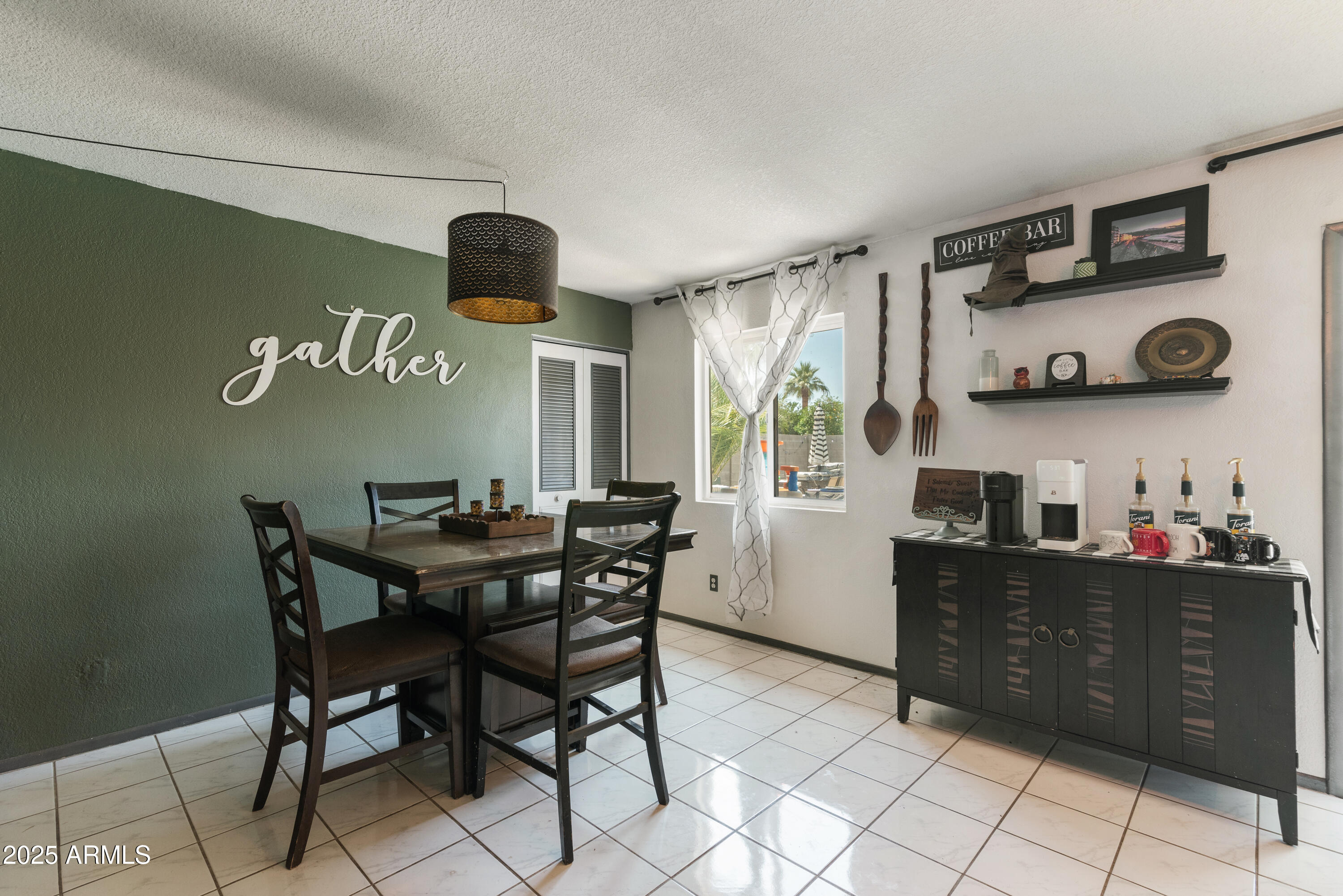 3207 W MICHIGAN Avenue, Phoenix