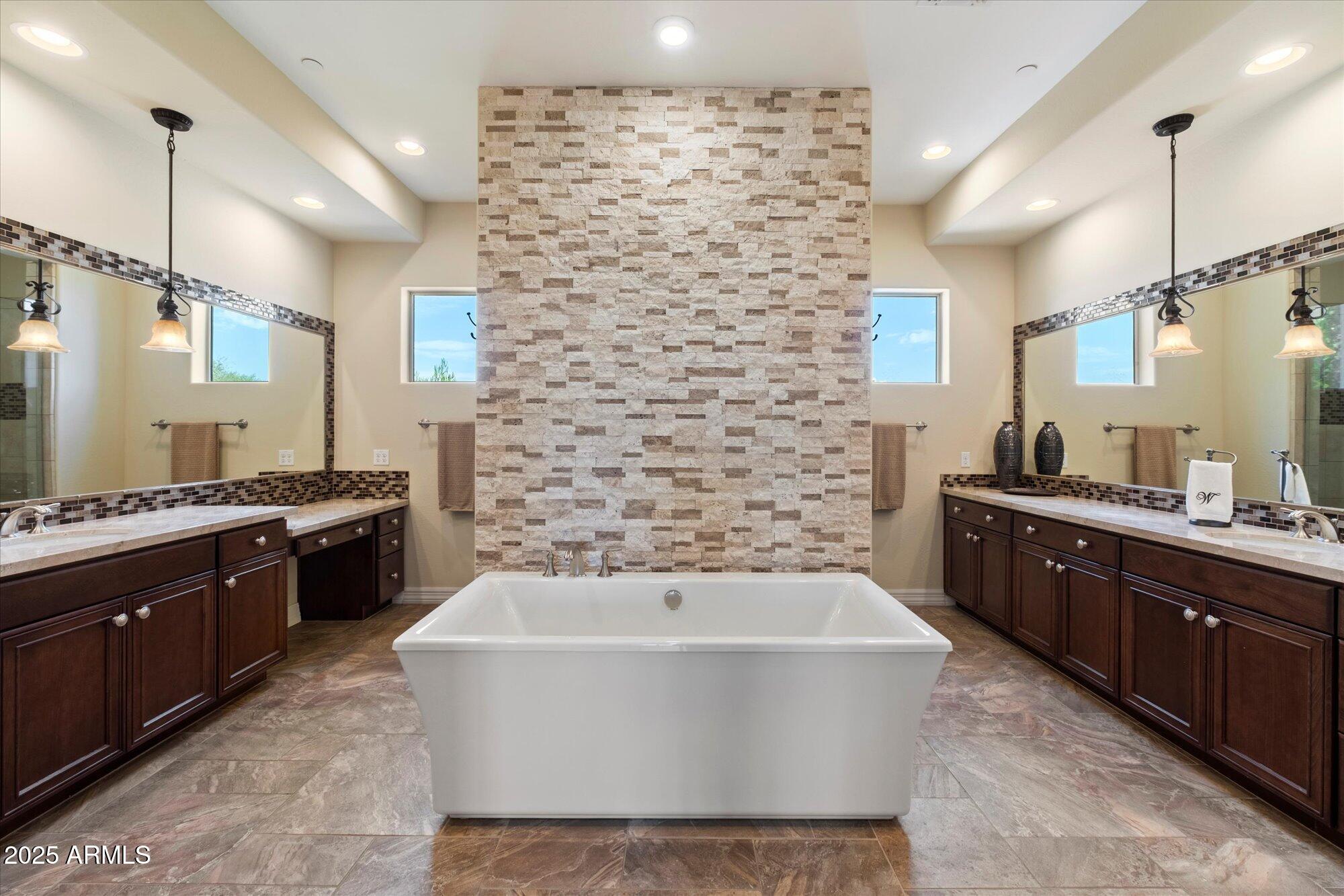 36547 N MONTALCINO Road, Scottsdale