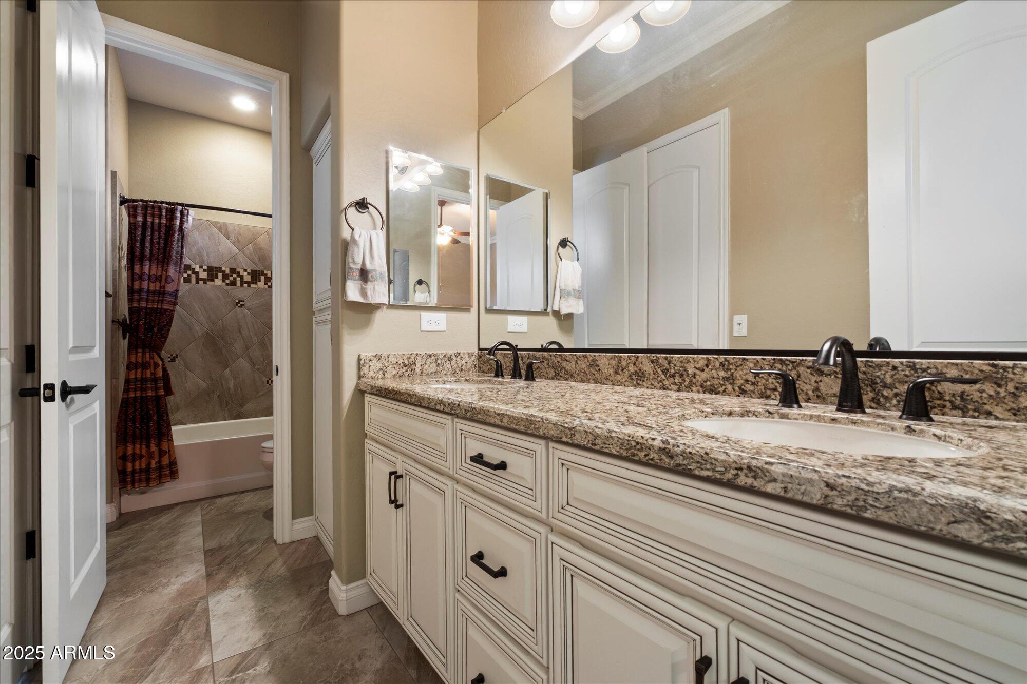 179 E CAMELLIA Way, Queen Creek