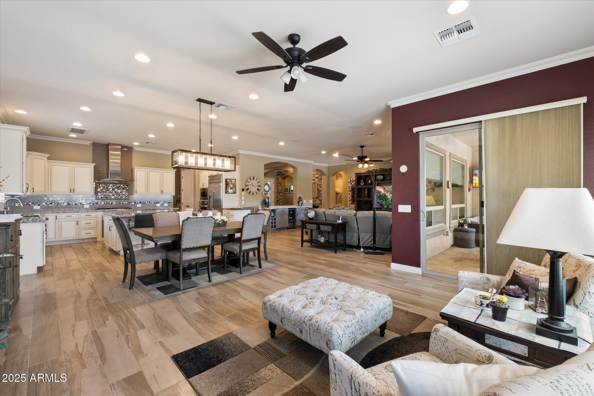 179 E CAMELLIA Way, Queen Creek