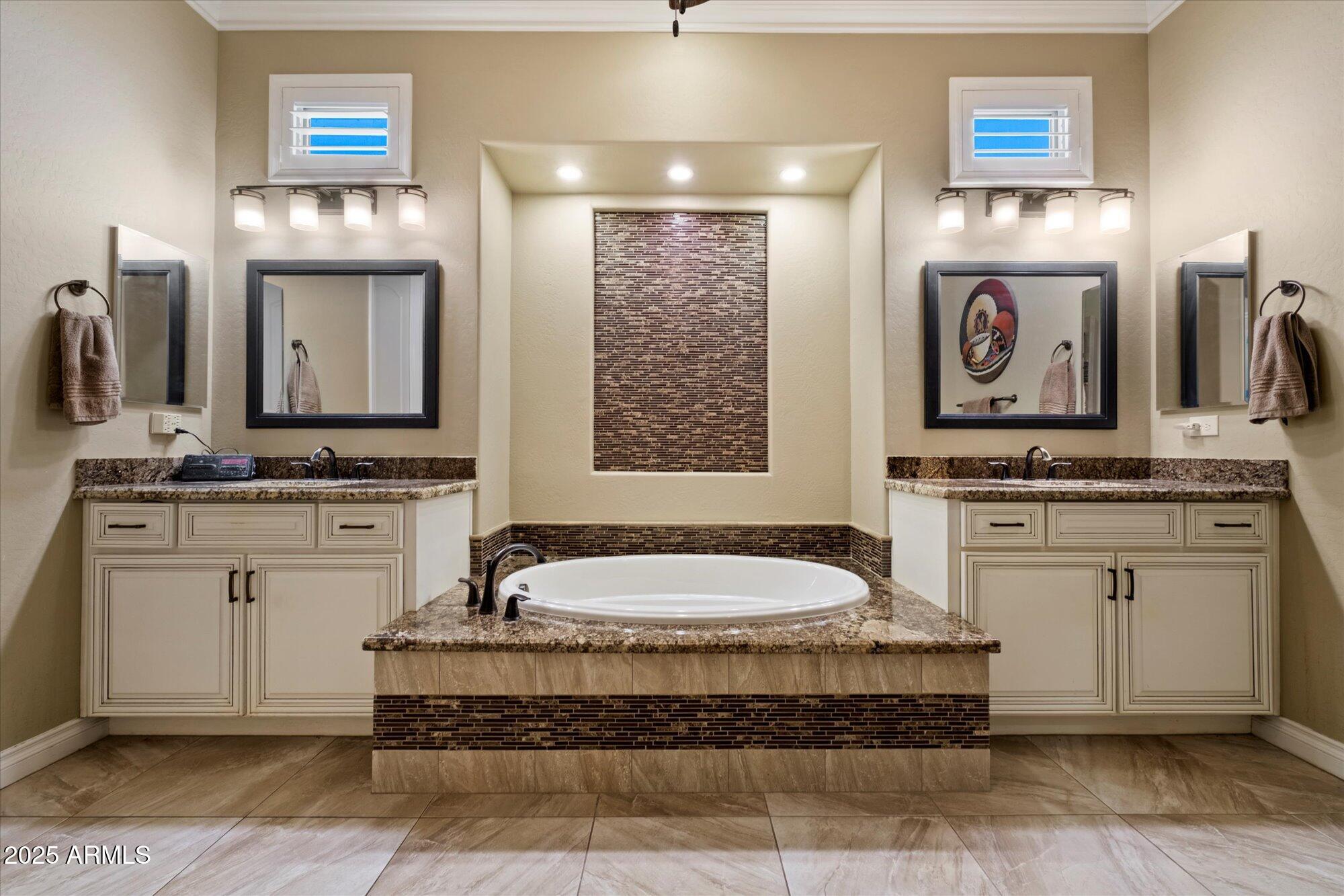 179 E CAMELLIA Way, Queen Creek