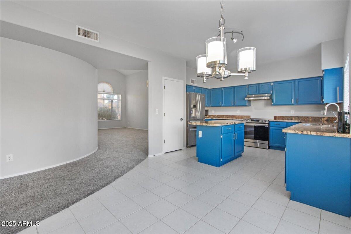 1248 E MURIEL Drive, Phoenix