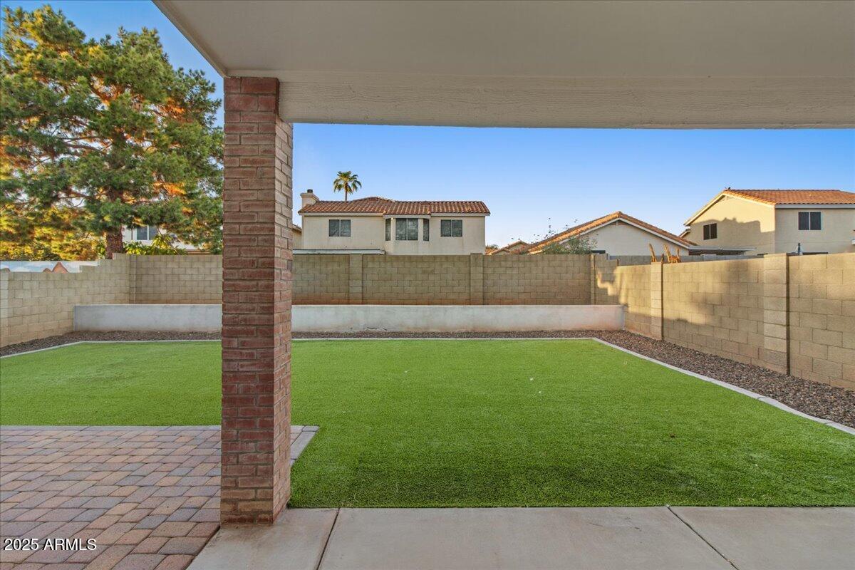 1248 E MURIEL Drive, Phoenix