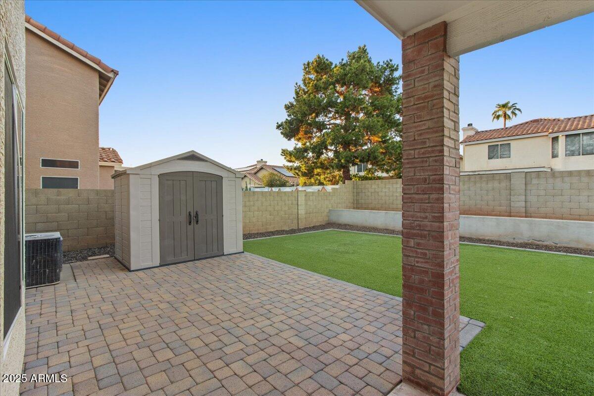 1248 E MURIEL Drive, Phoenix