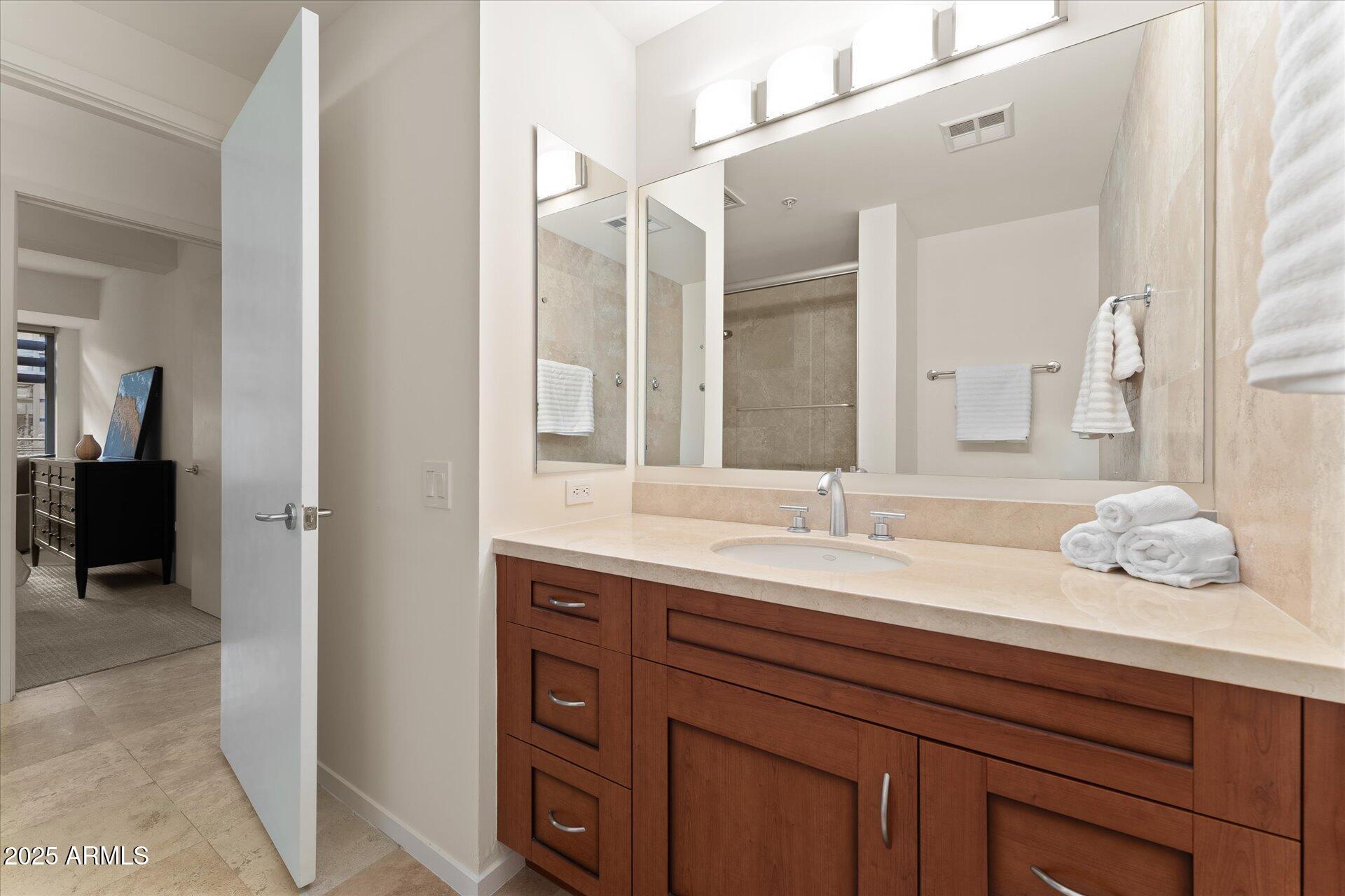 7161 E RANCHO VISTA Drive 2001