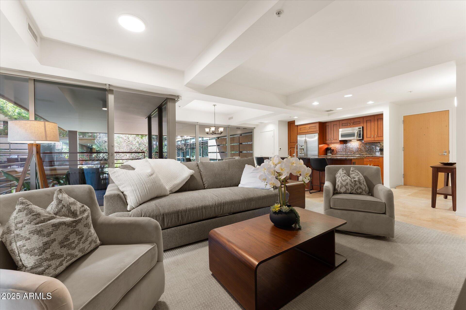 7161 E RANCHO VISTA Drive 2001