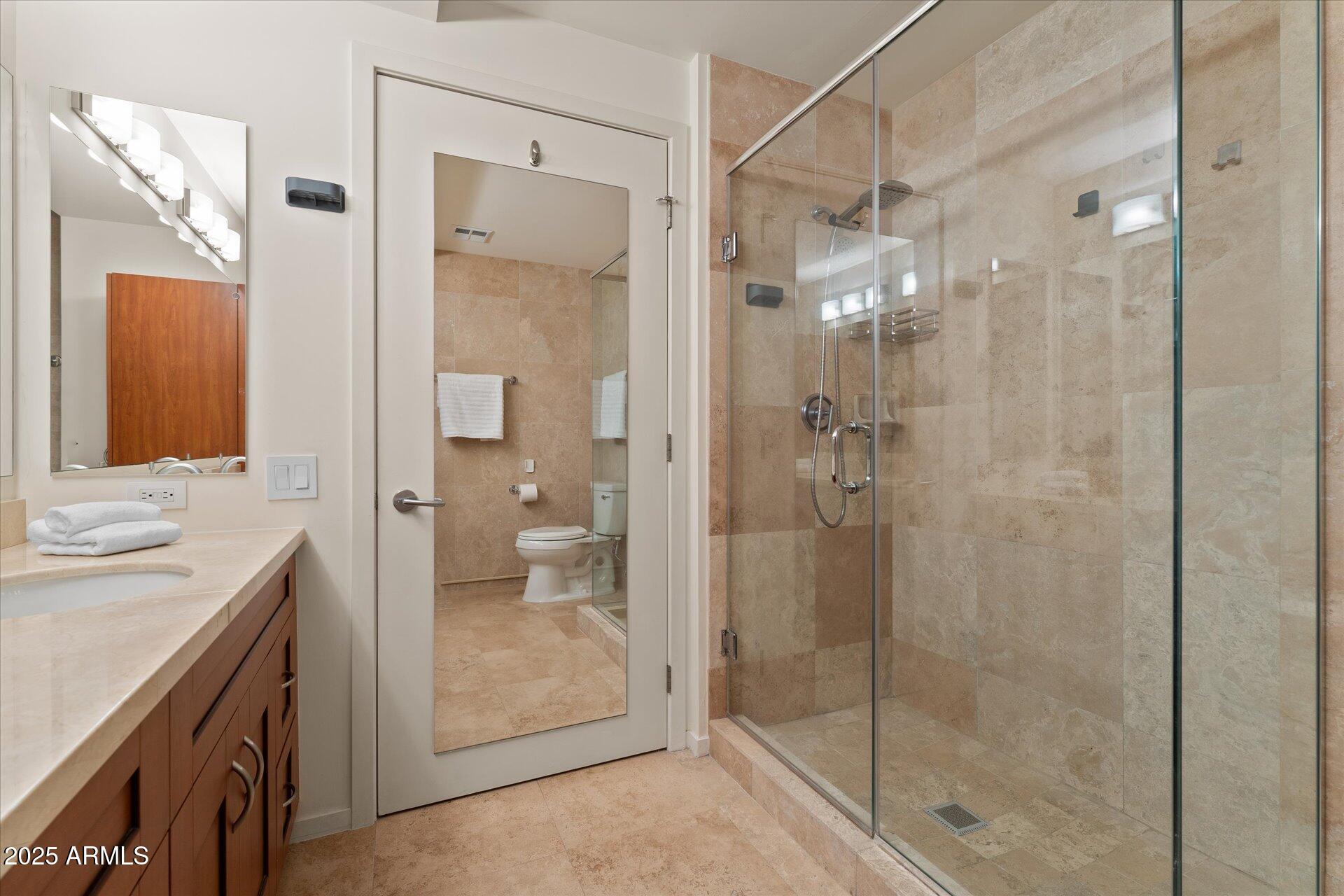 7161 E RANCHO VISTA Drive 2001