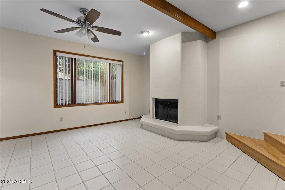 5750 N 10TH Street, 5