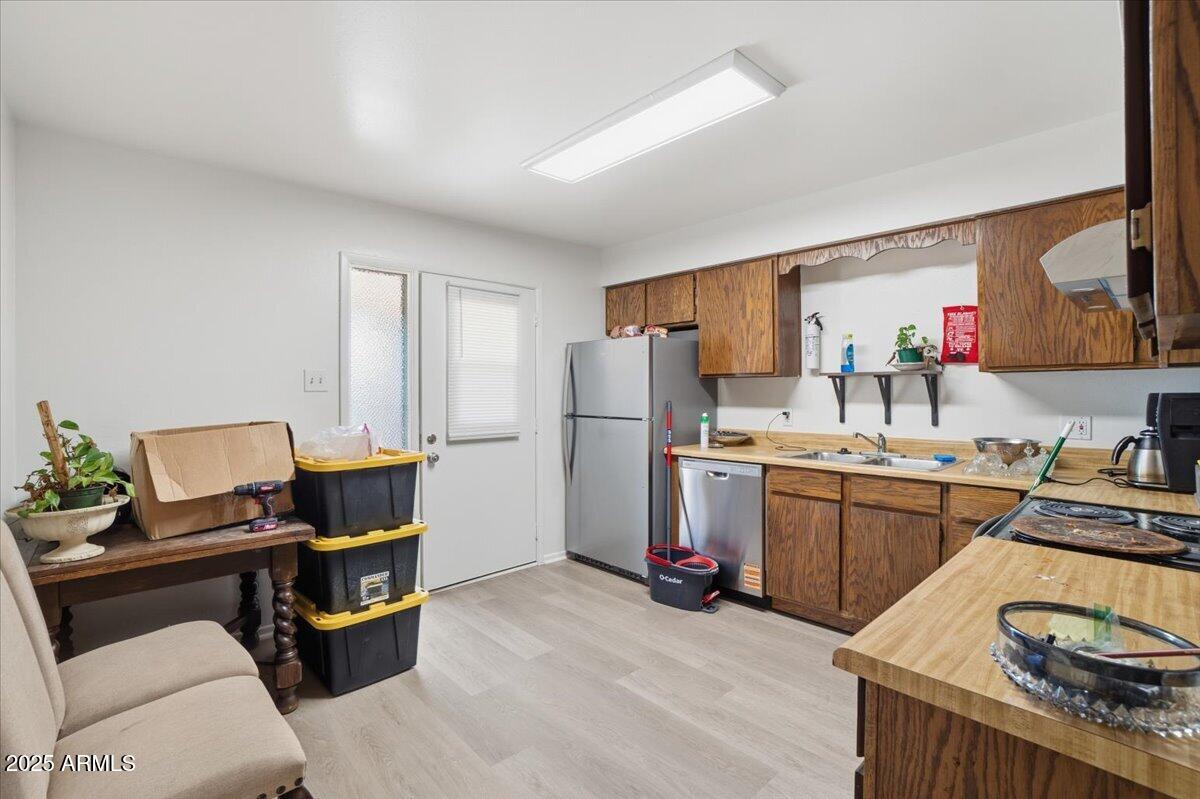 5825 E UNIVERSITY Drive 105-108