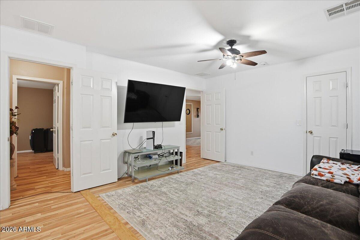 2414 W FLORENTINE Road