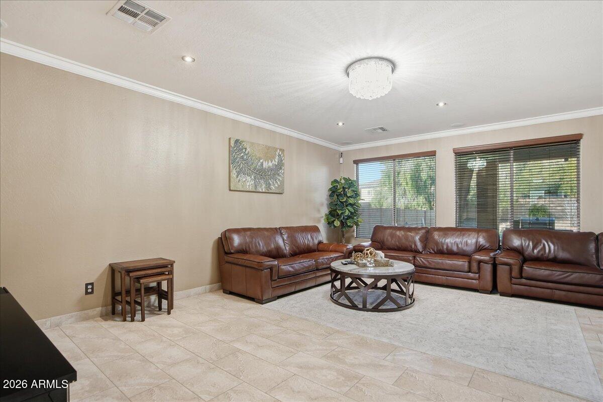 2414 W FLORENTINE Road