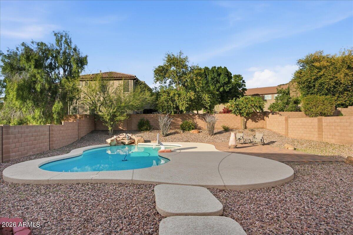 2414 W FLORENTINE Road