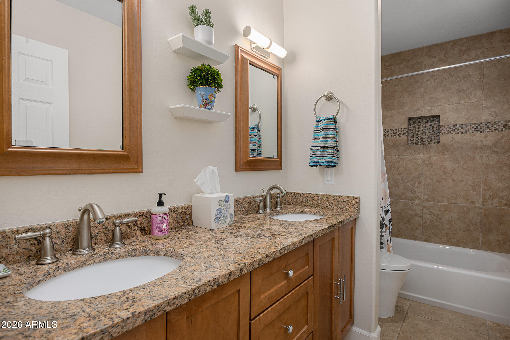 4634 E Mountain View Road