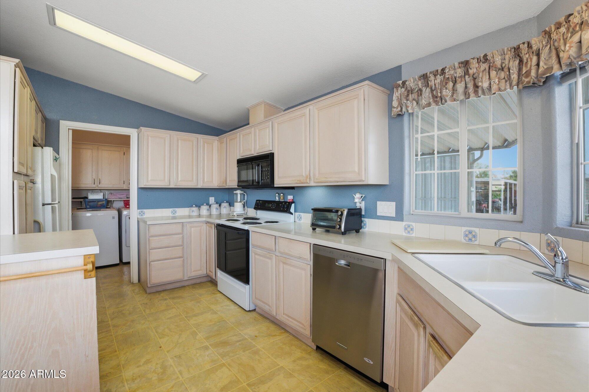 2400 E Baseline Avenue 206