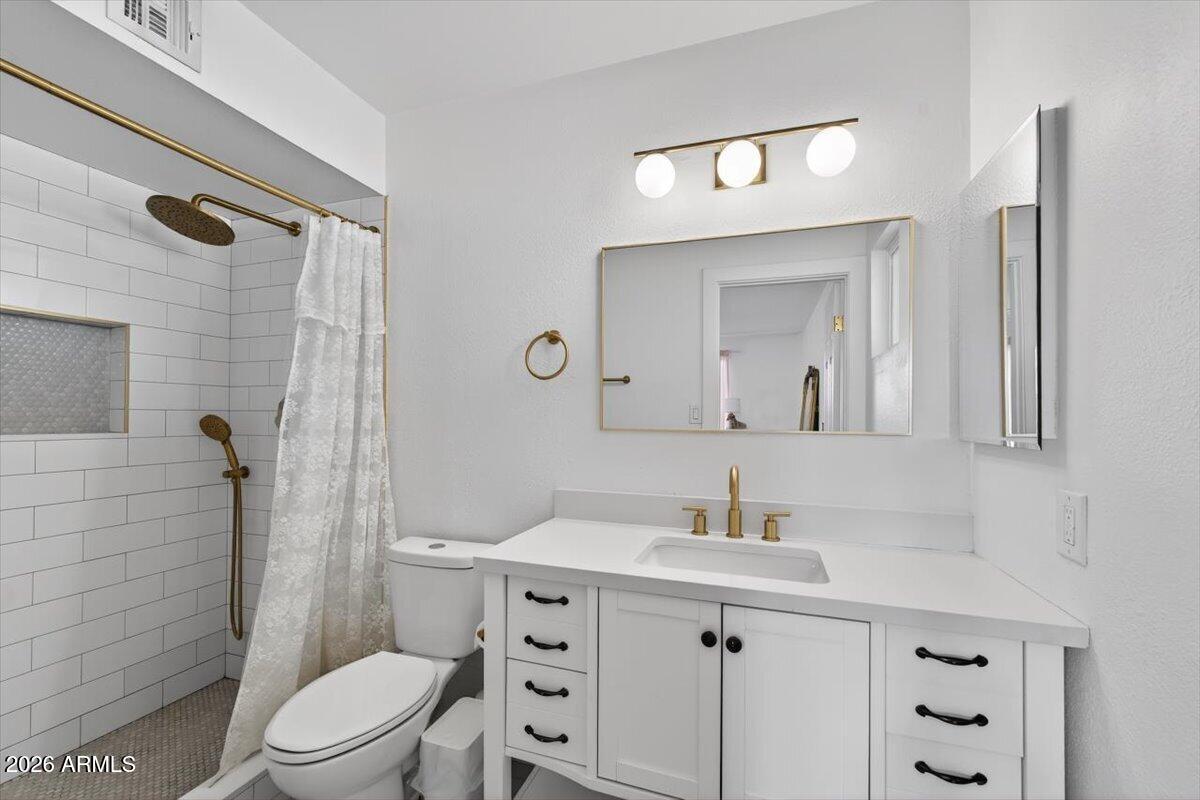 7910 E GARNET Avenue