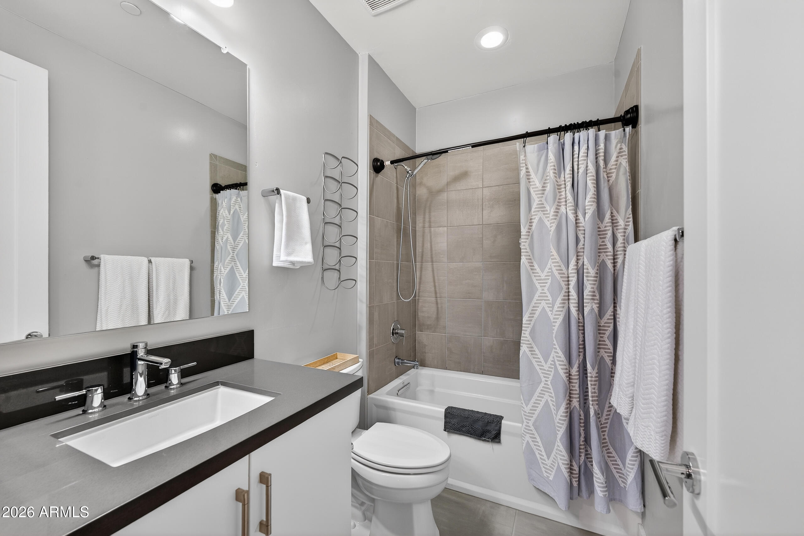 6850 E MCDOWELL Road 68