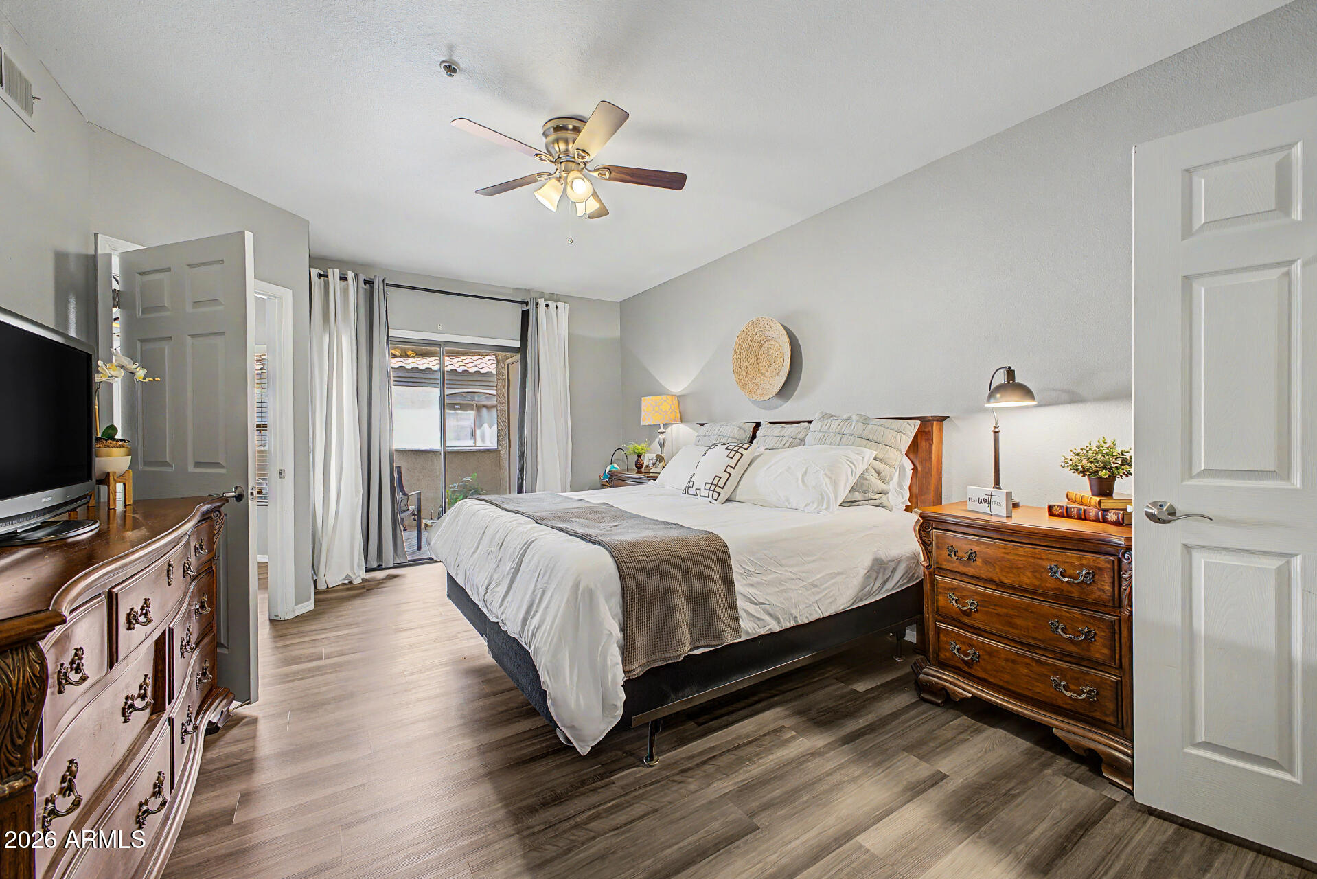 15095 N THOMPSON PEAK Parkway 2102