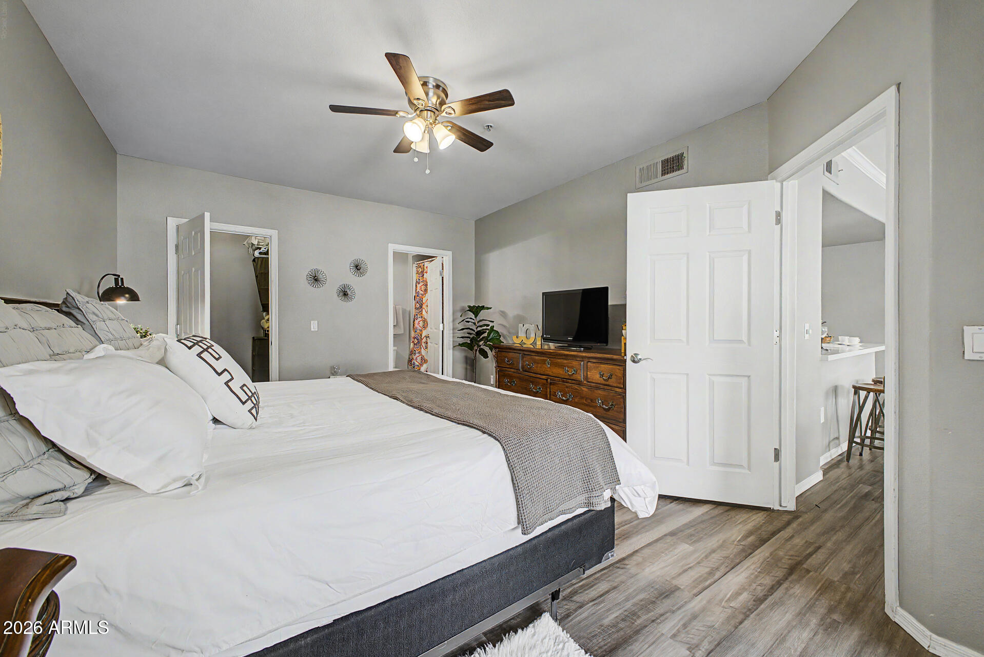 15095 N THOMPSON PEAK Parkway 2102
